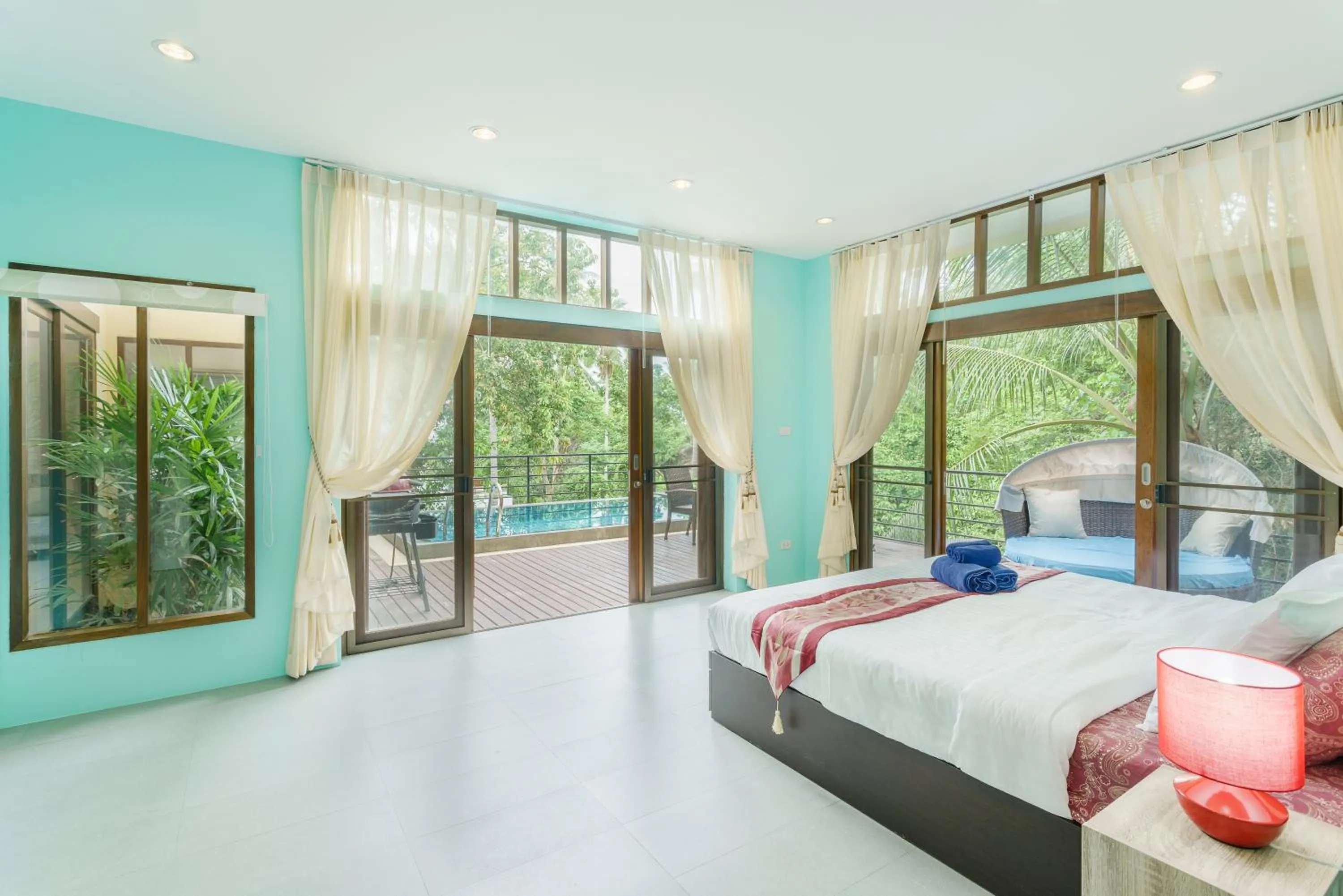 Pool view, Bed in Chaweng Noi Villa