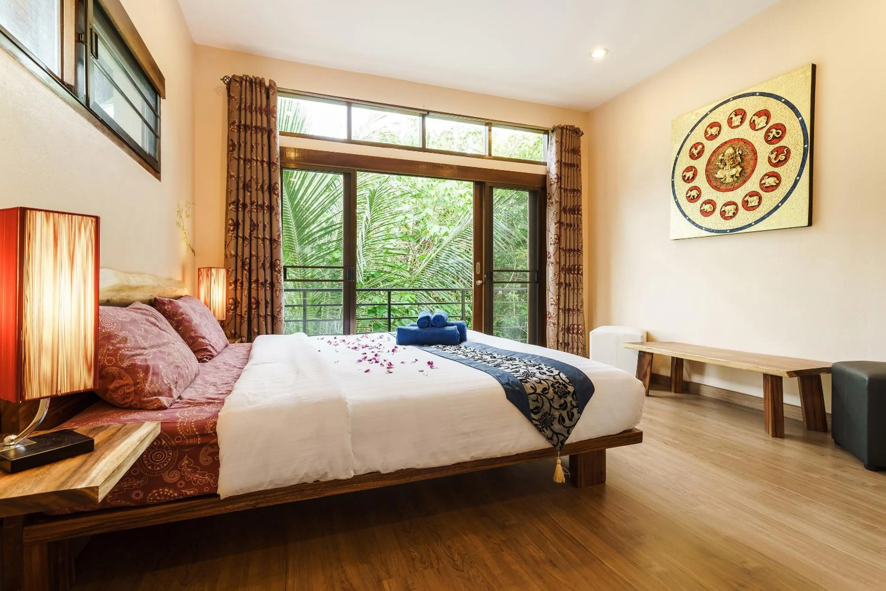 Bed in Chaweng Noi Villa