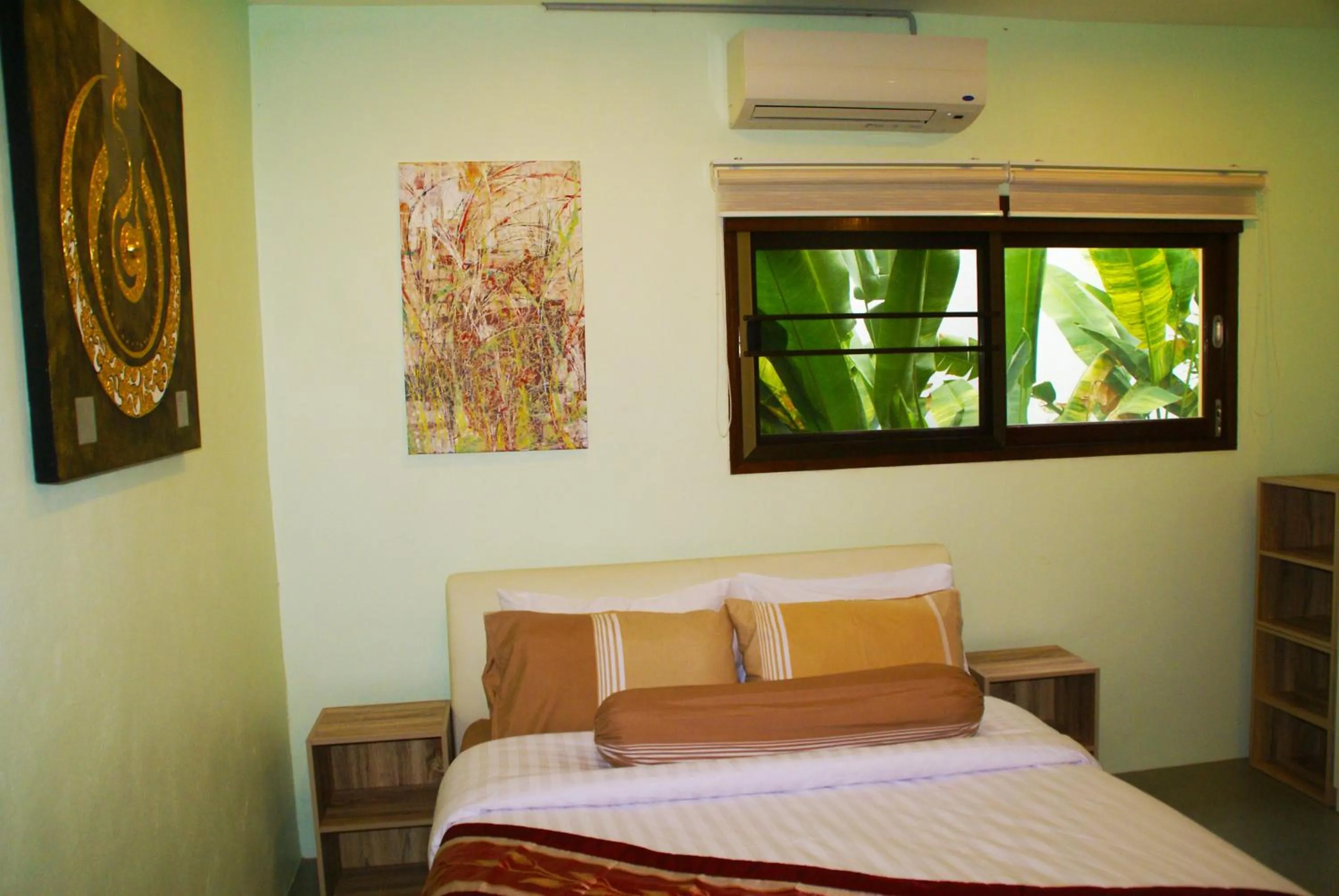 Property building, Bed in Chaweng Noi Villa