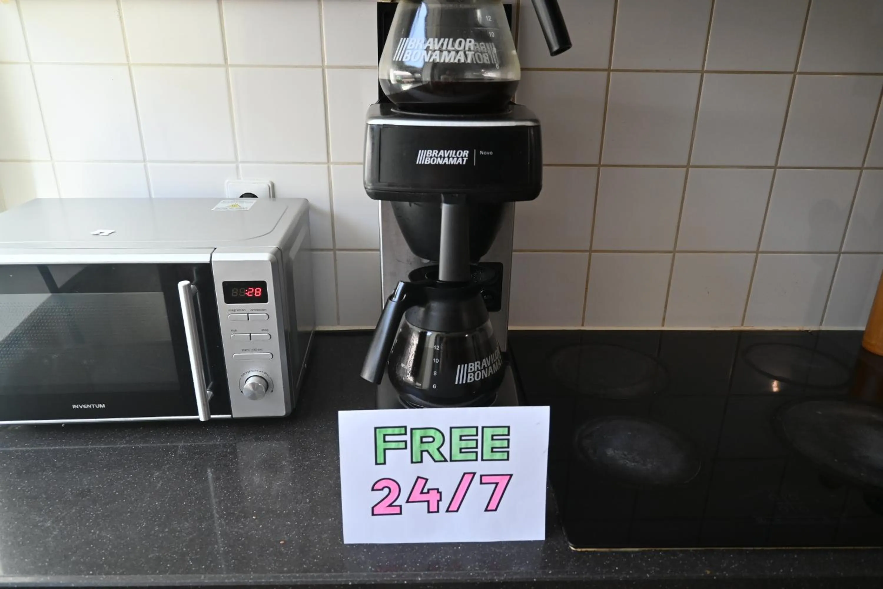 kitchen in Dutchies Hostel