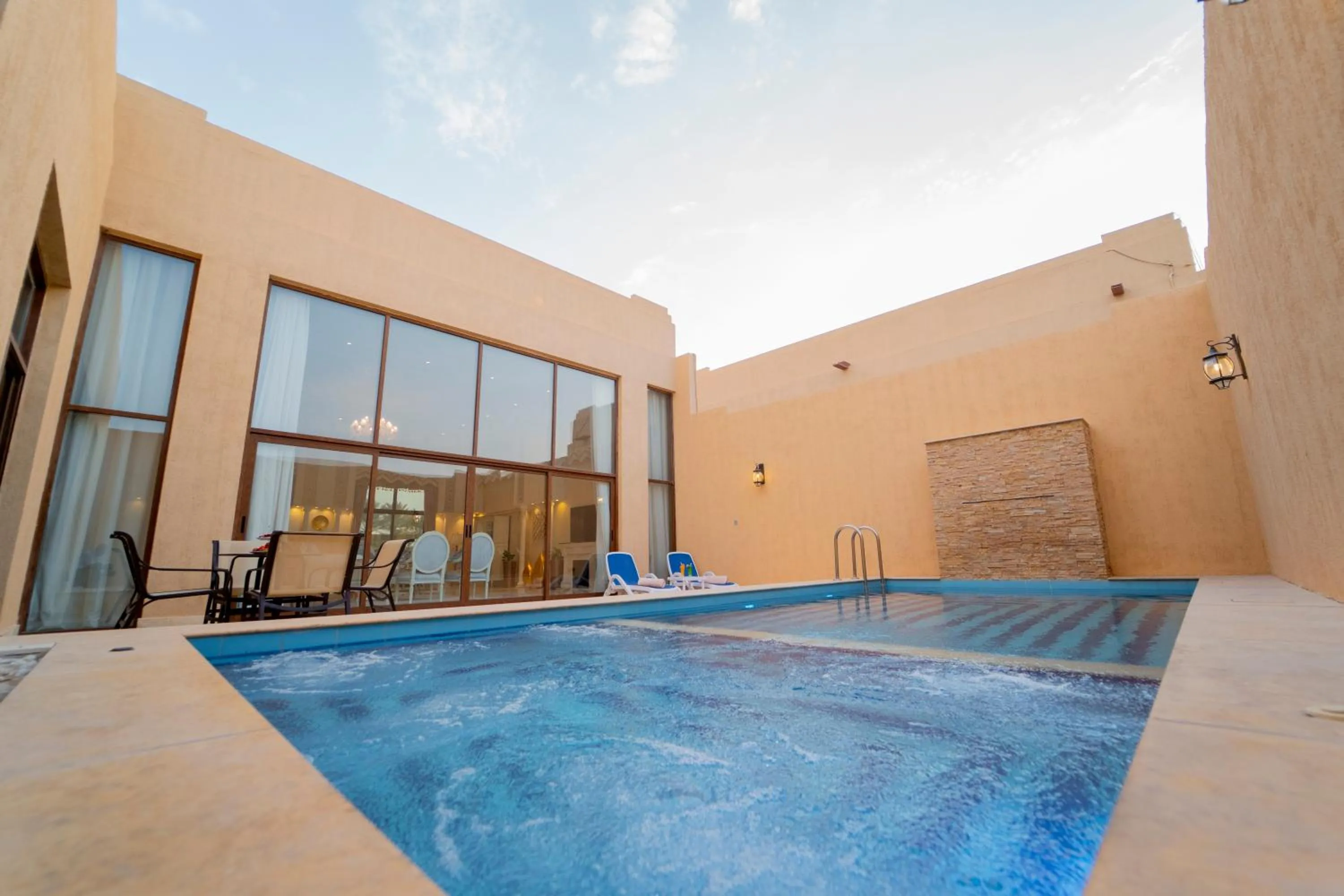 Western Hotel - Madinat Zayed