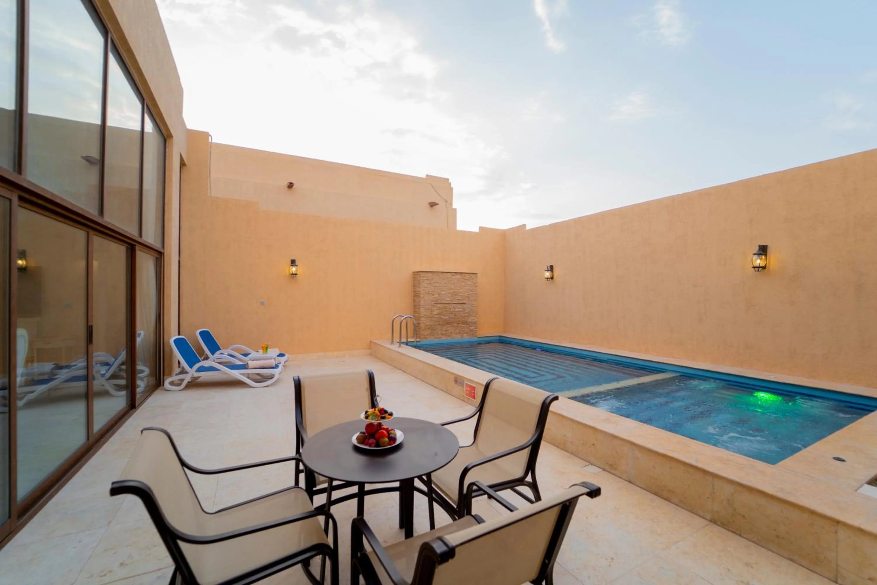 Western Hotel - Madinat Zayed