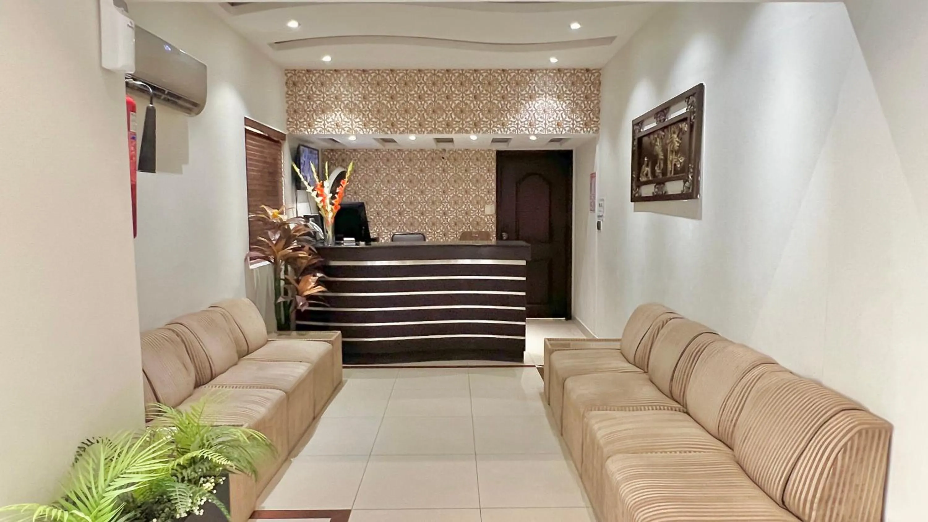 Lobby or reception in Royal Inn Hotel