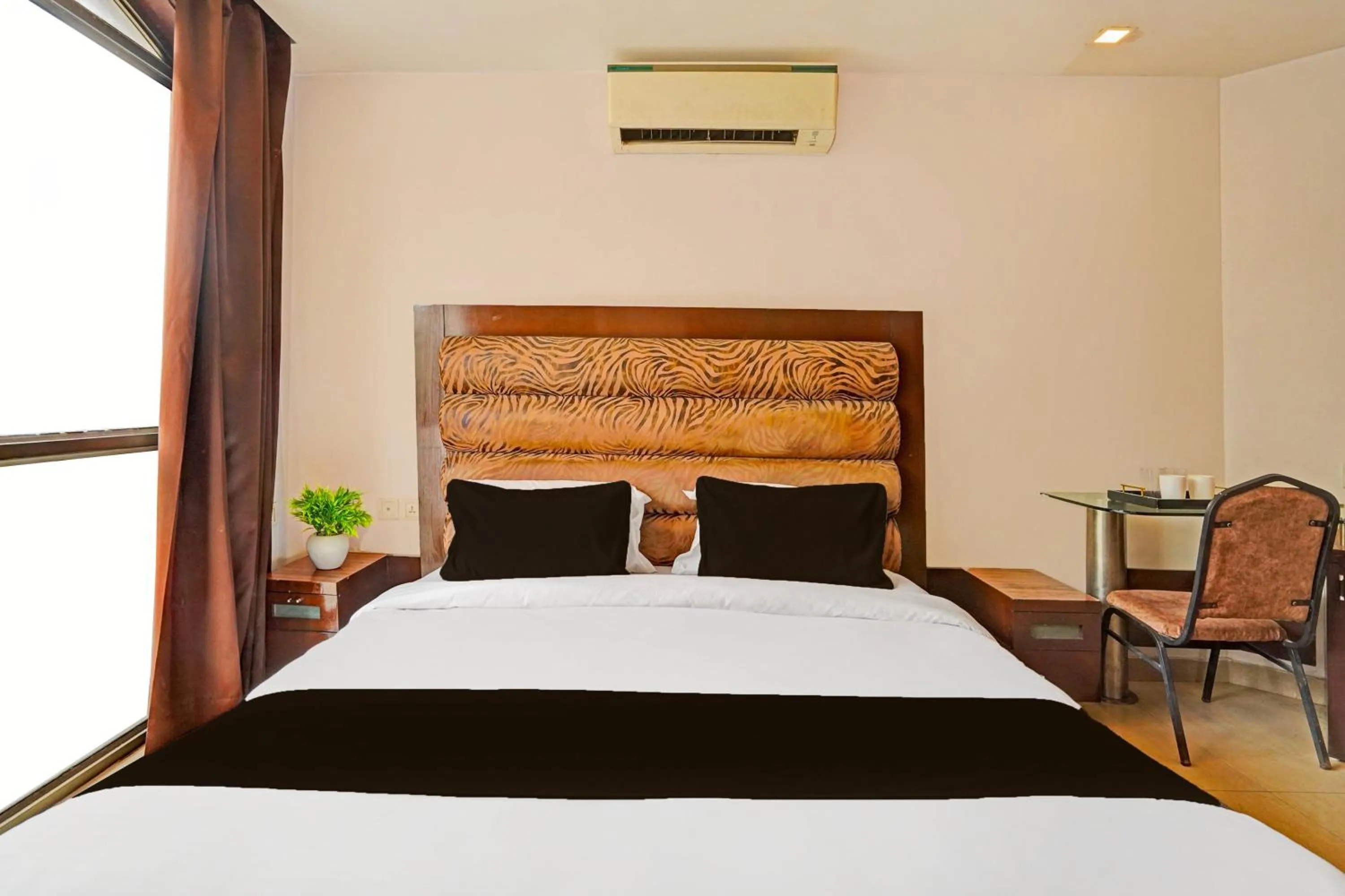 Bedroom, Bed in Townhouse Le Grand