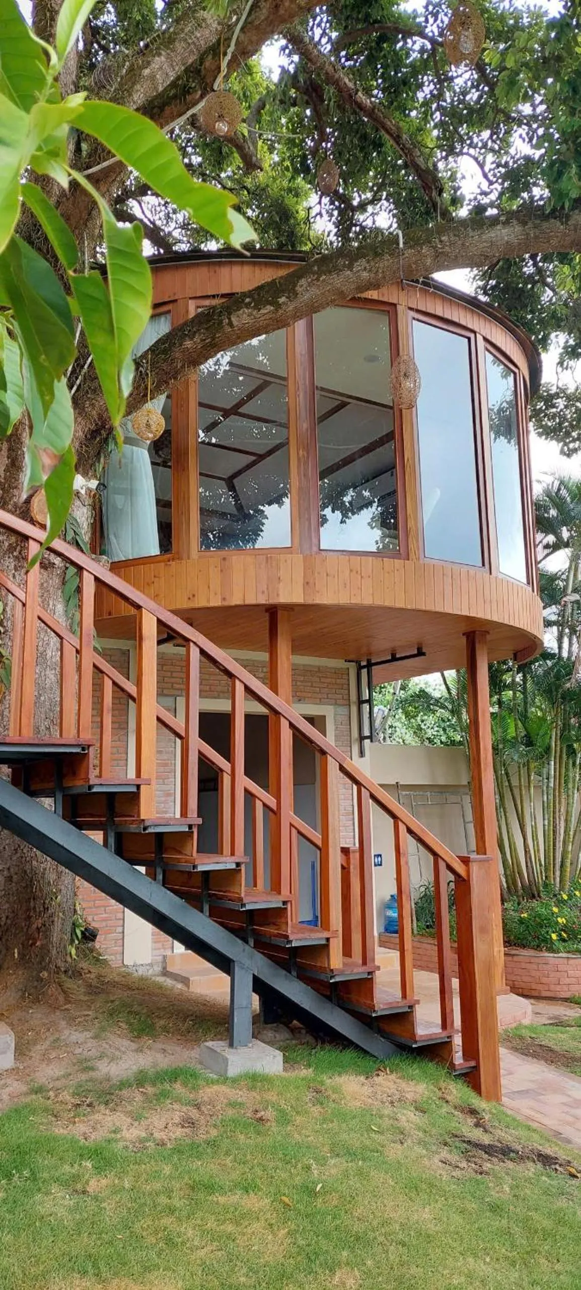 Property building in Rocks Beach Boutique