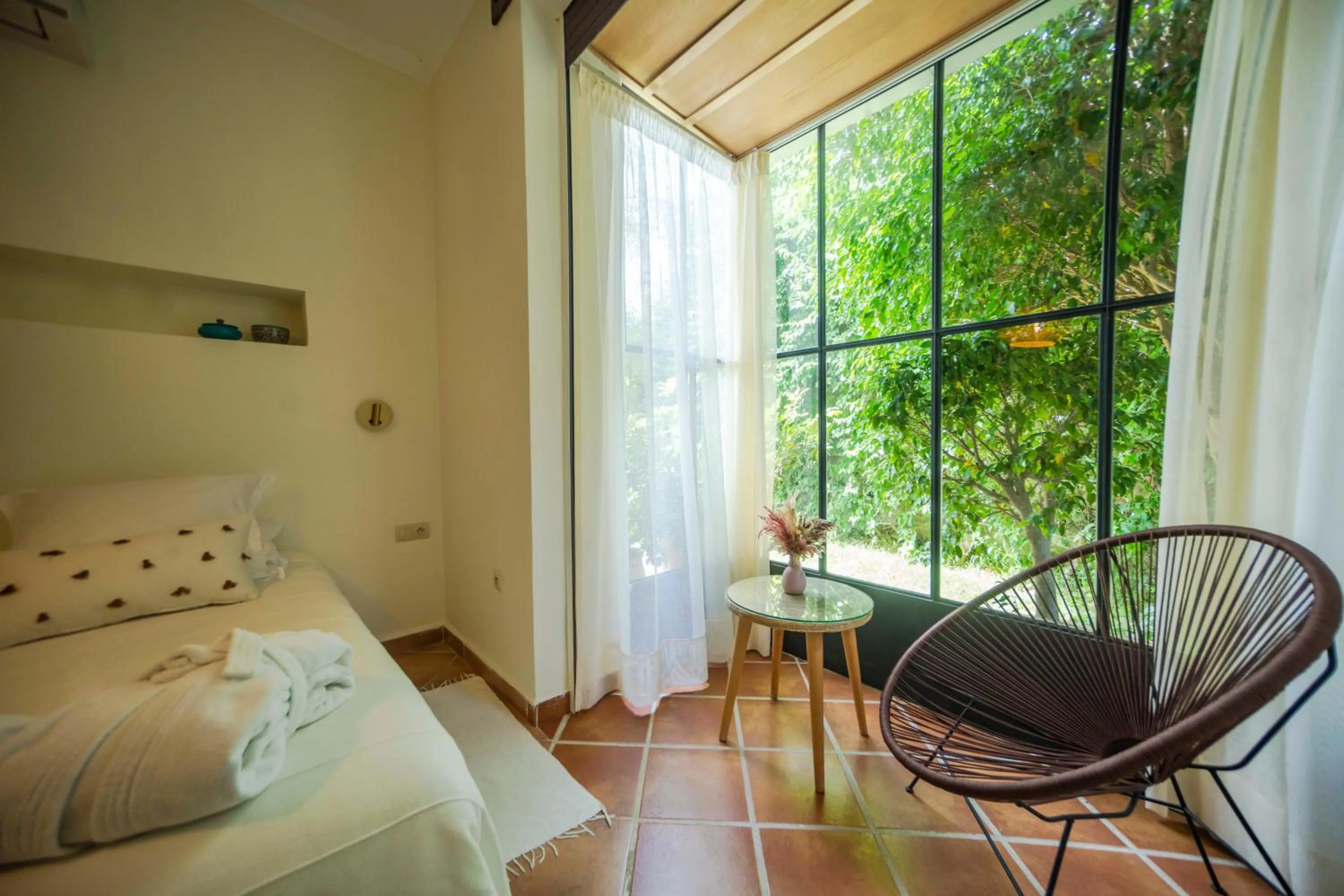 Garden view, Bed in Dar Tanja Boutique Hotel