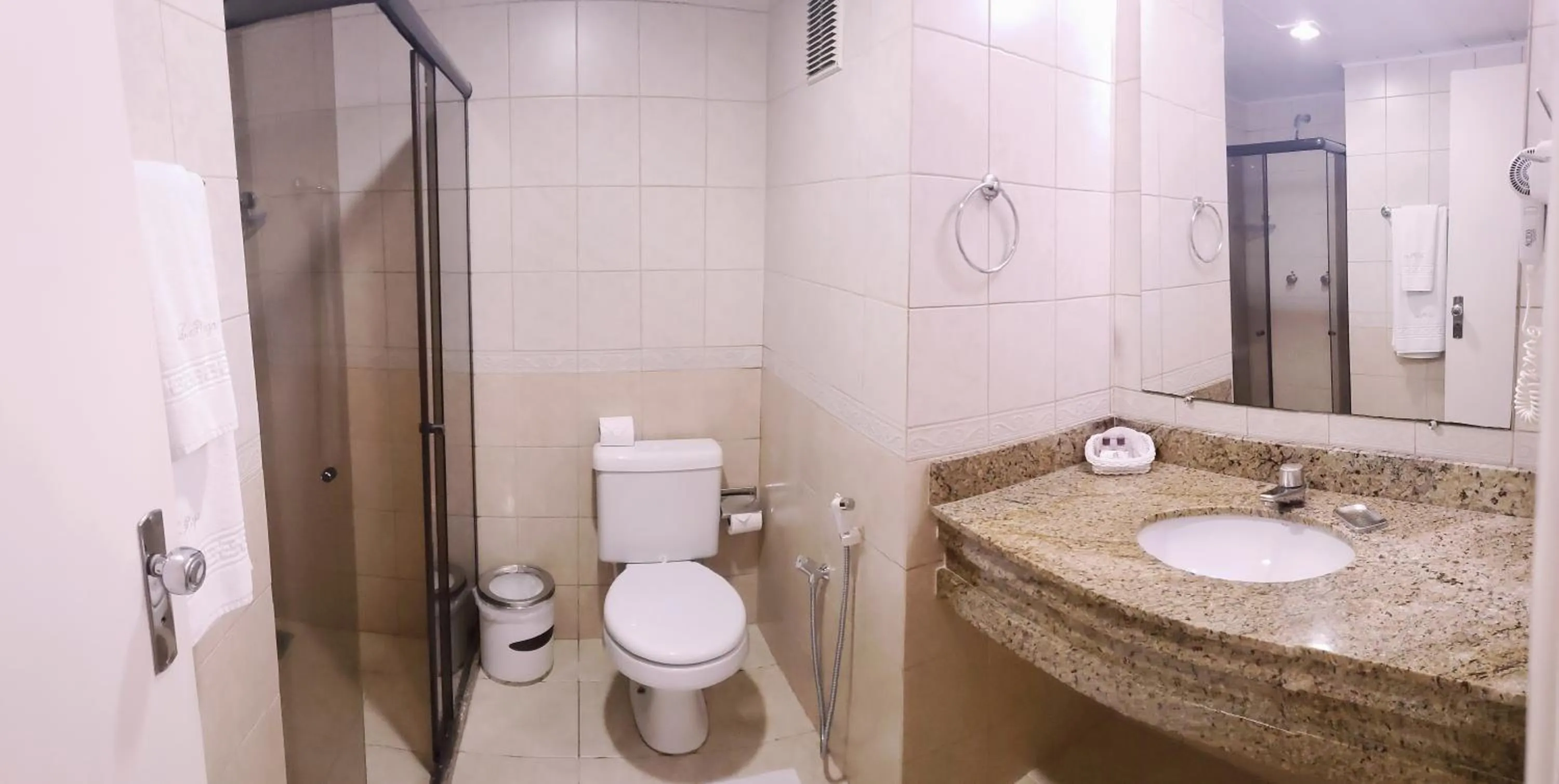 Bathroom in Lord Plaza Hotel