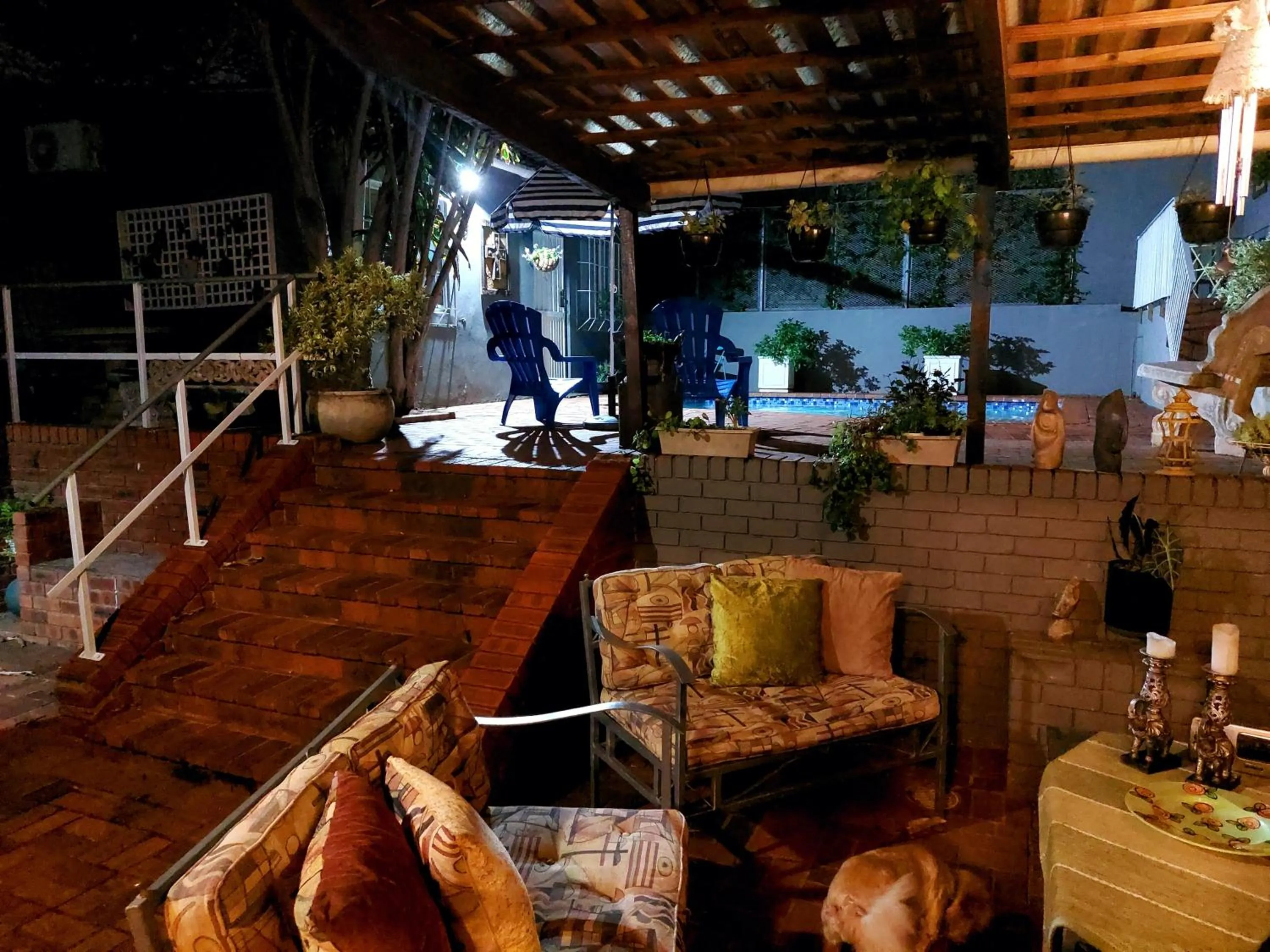 Swimming pool in Tamarisk Bed & Breakfast