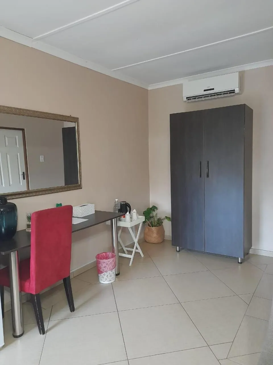 Coffee/tea facilities in Nongoma Lodge & Inn CC