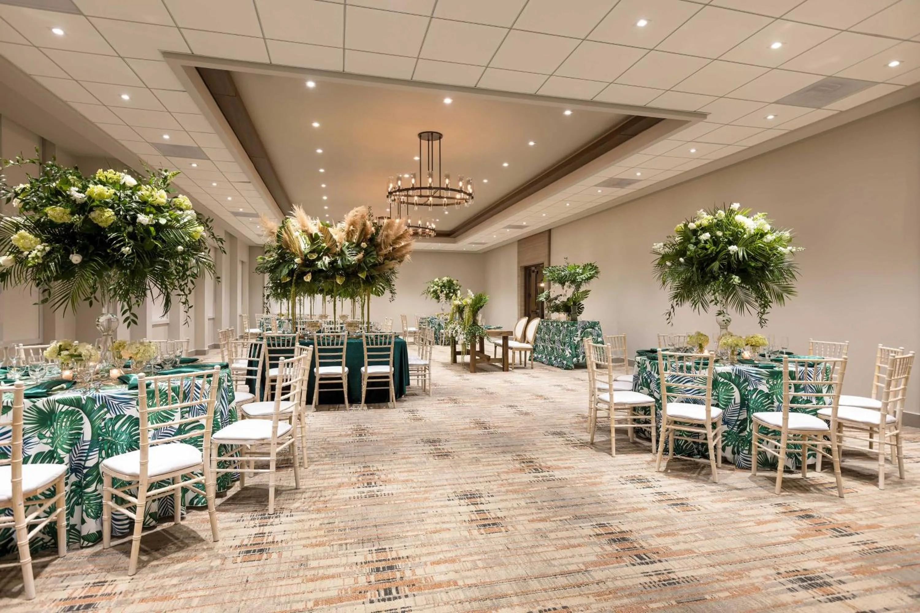 Meeting/conference room in Four Points by Sheraton Caguas Real