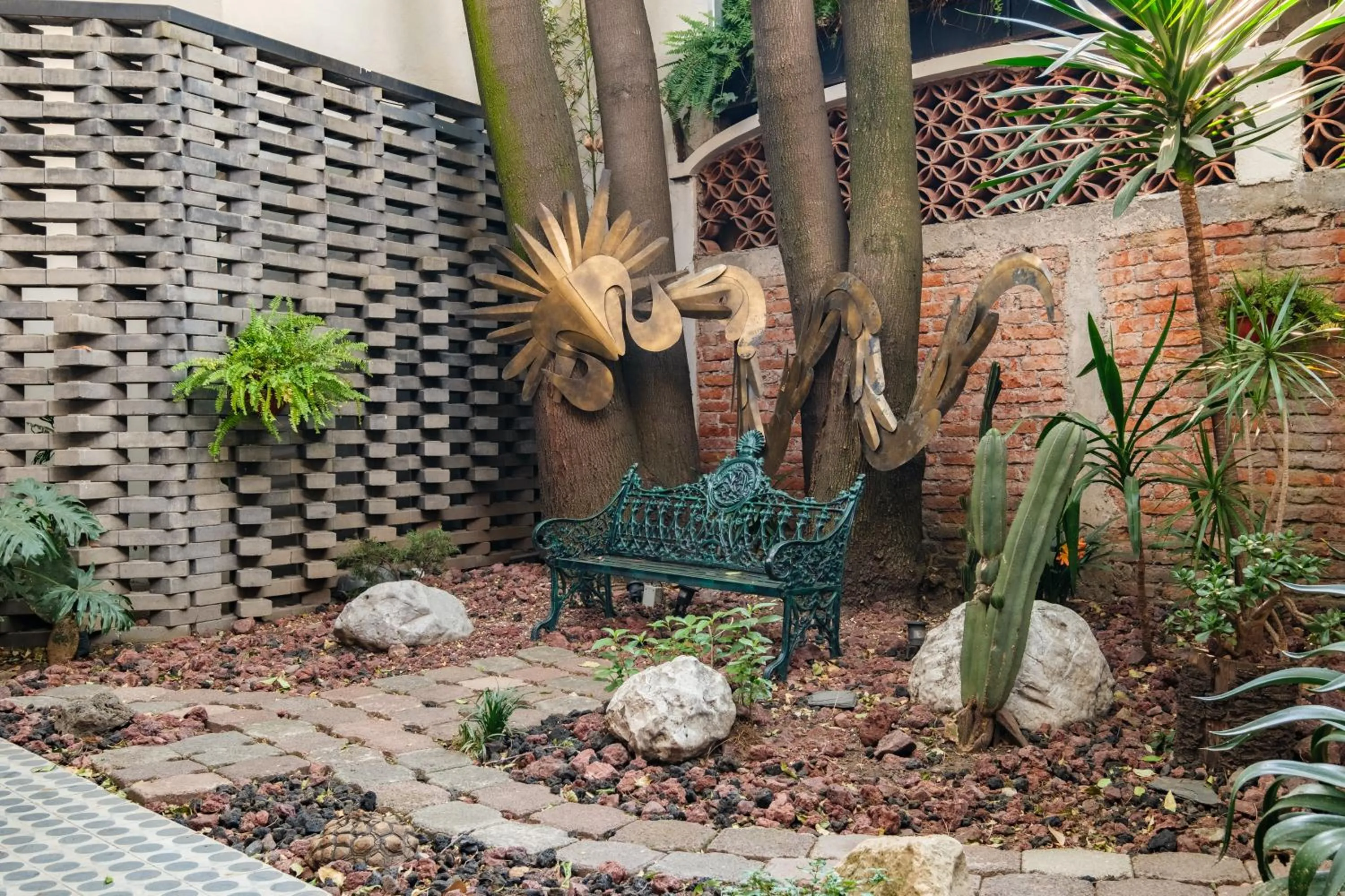 Pug Seal Polanco Allan Poe