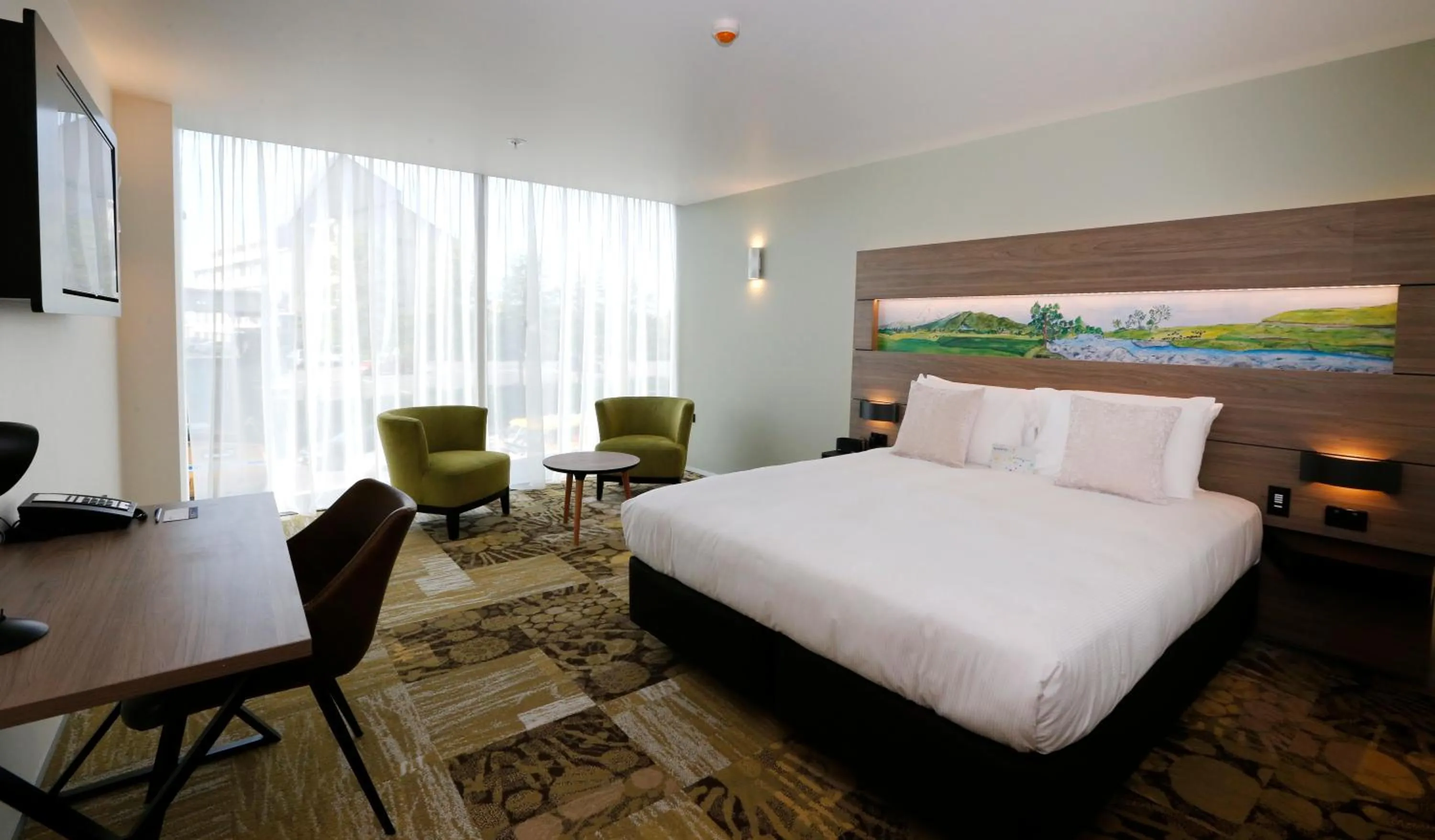 Bed in Novotel New Plymouth Taranaki