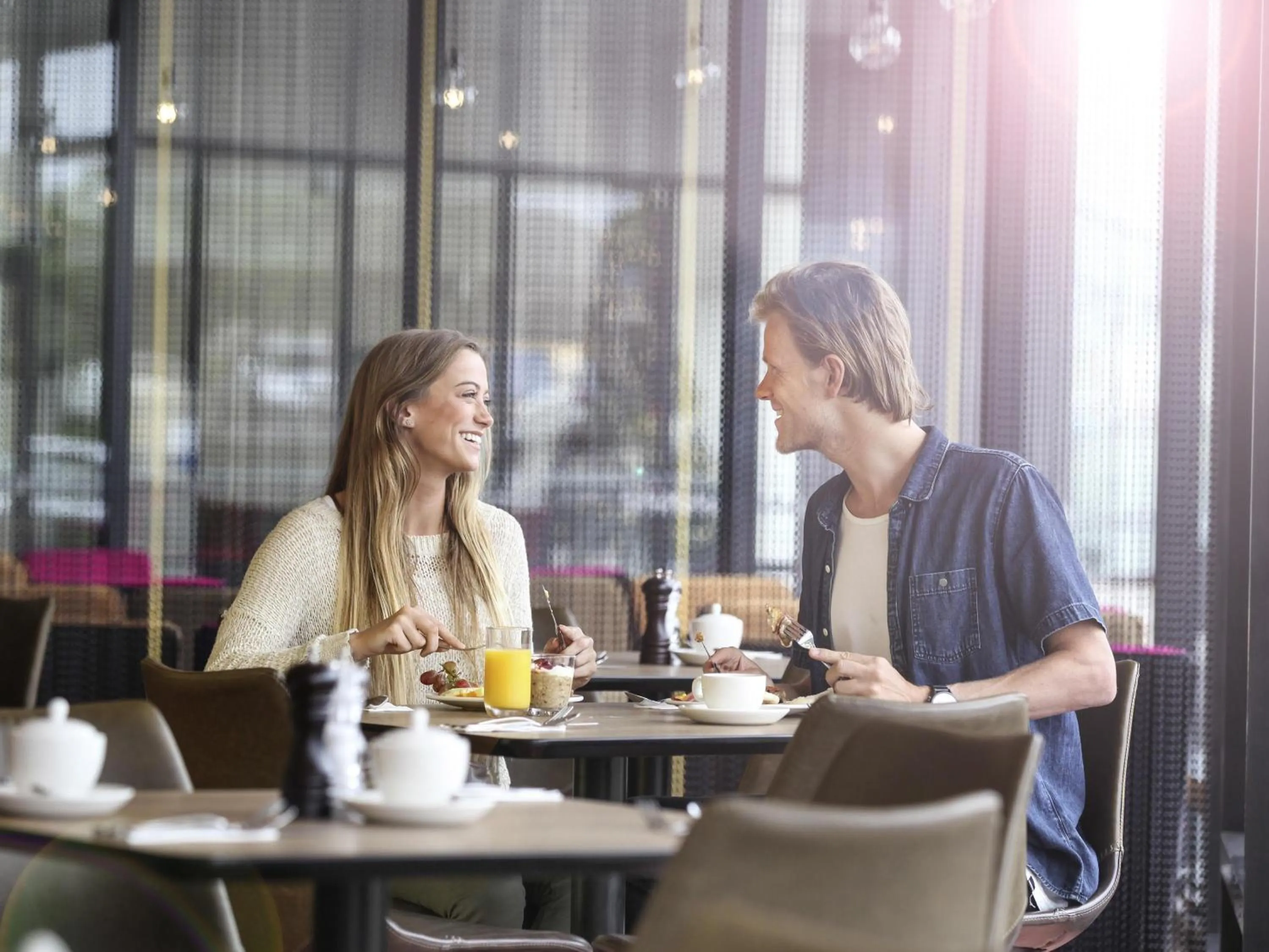 Restaurant/places to eat in Novotel New Plymouth Taranaki