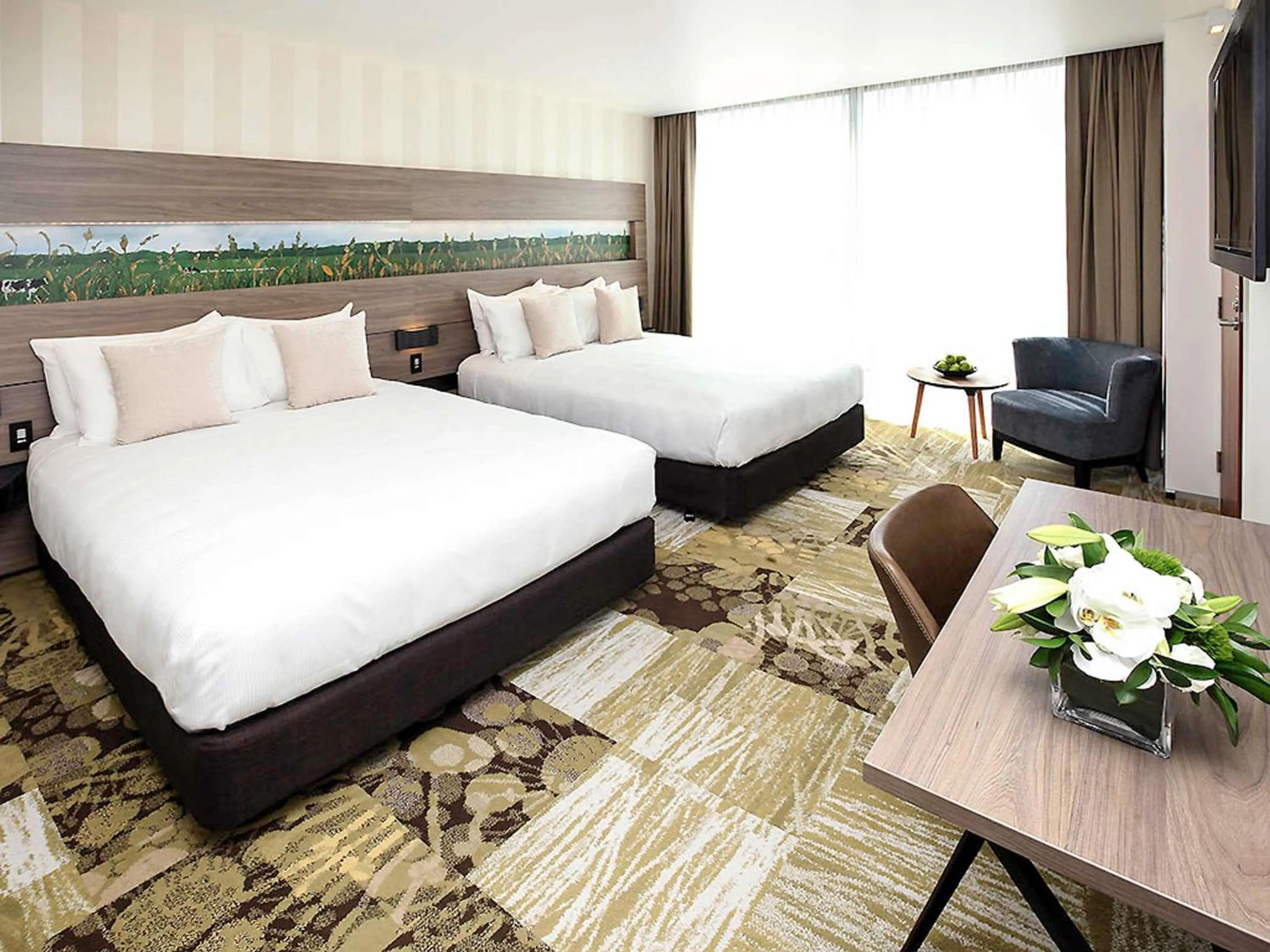 Property building, Bed in Novotel New Plymouth Taranaki