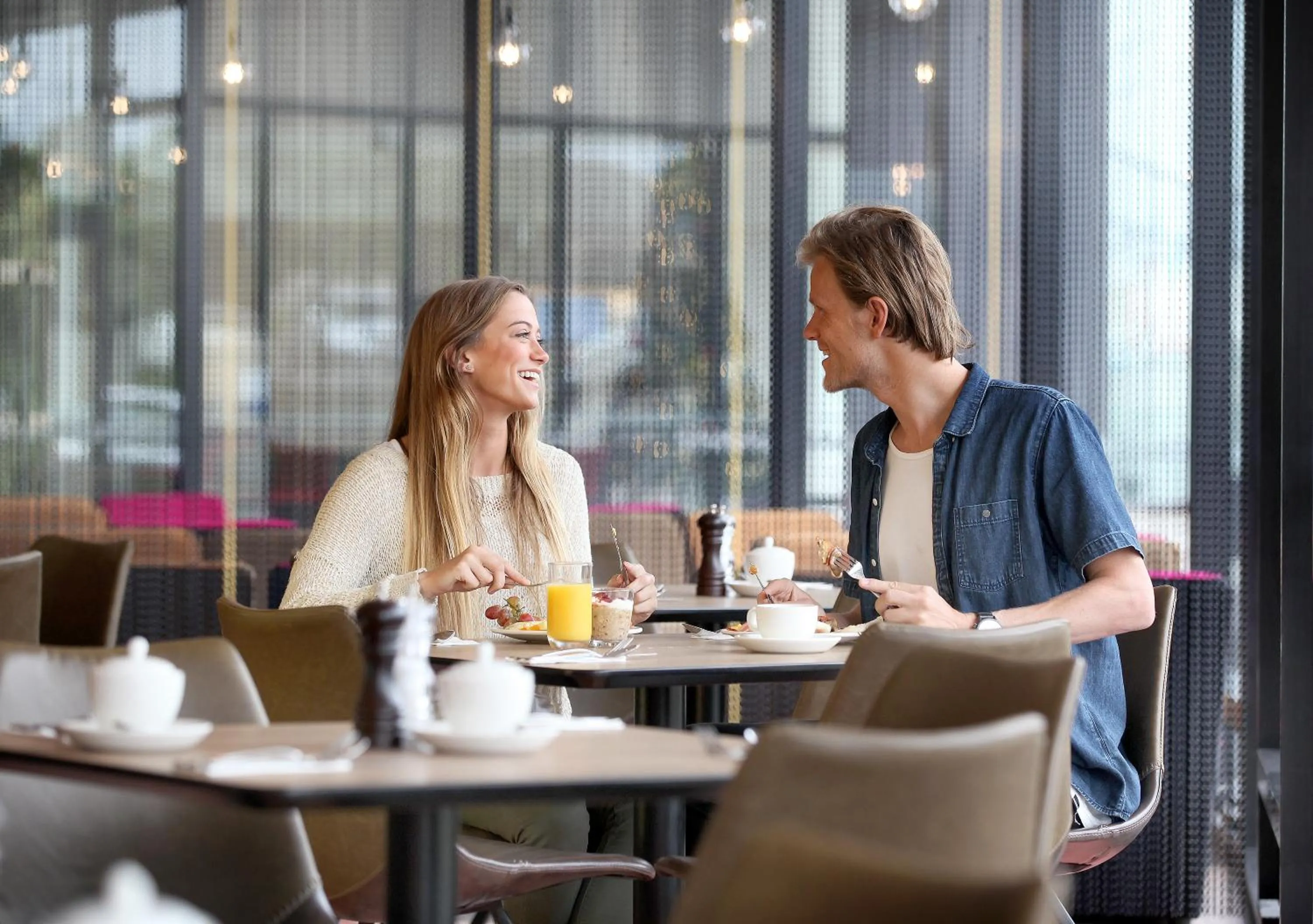 Restaurant/places to eat in Novotel New Plymouth Taranaki