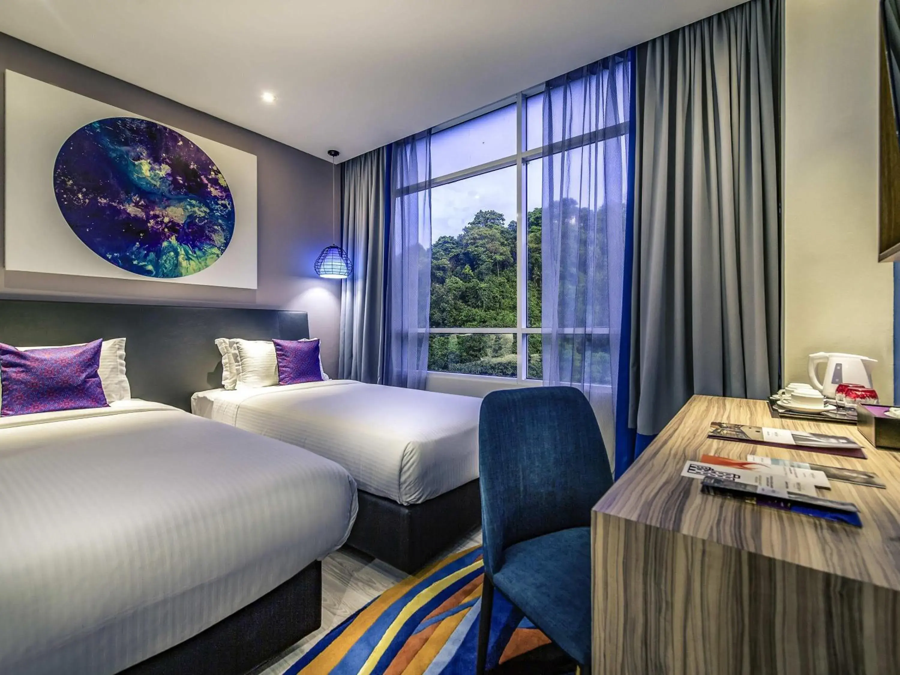 Superior Twin Room with Garden View in Mercure Kota Kinabalu City Centre Superior Twin Room with Garden View in Mercure Kota Kinabalu City Centre