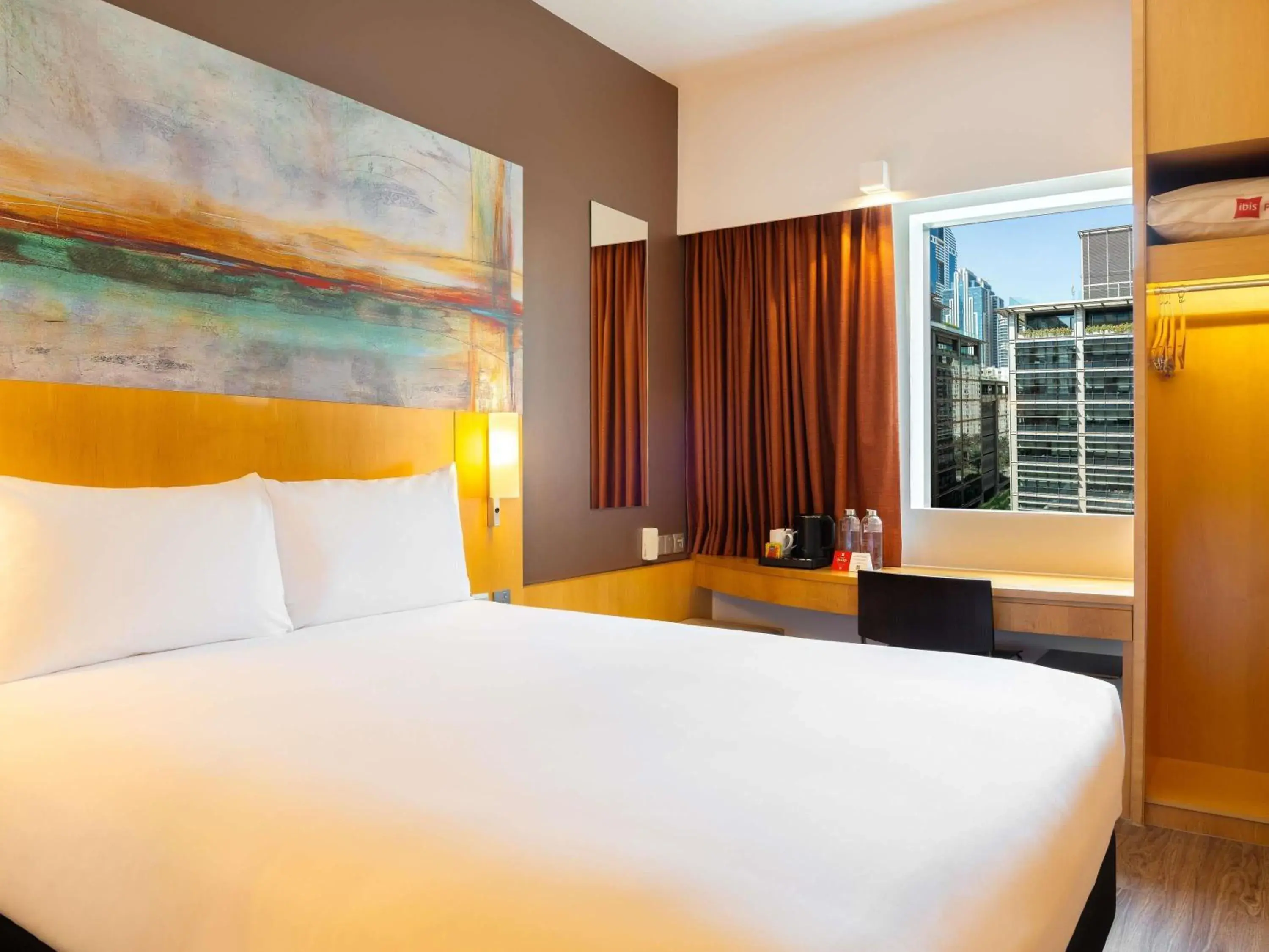 Standard Queen Room in ibis Dubai One Central Standard Queen Room in ibis Dubai One Central