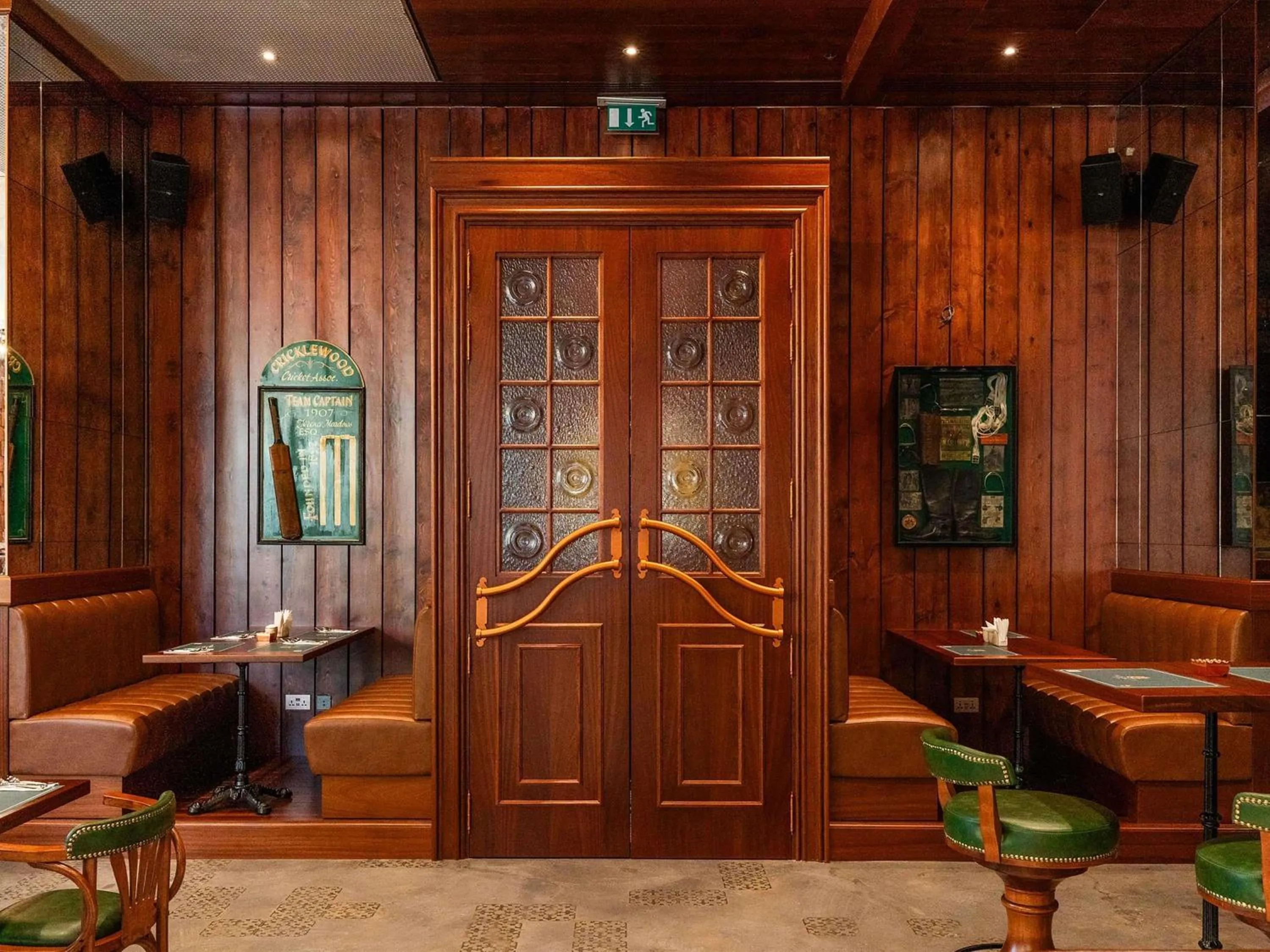 Lounge or bar in ibis Dubai One Central