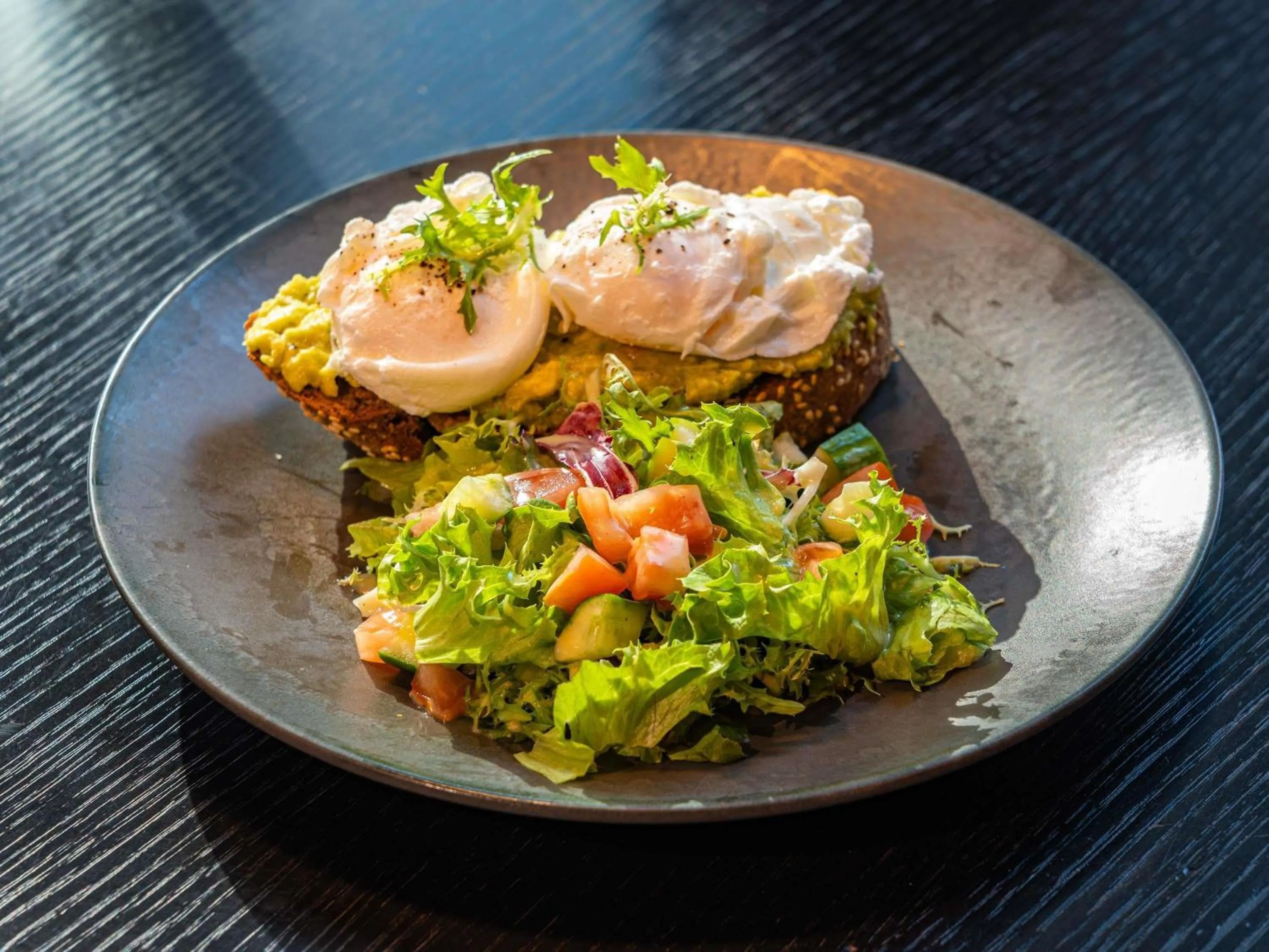 Restaurant/places to eat in ibis Dubai One Central