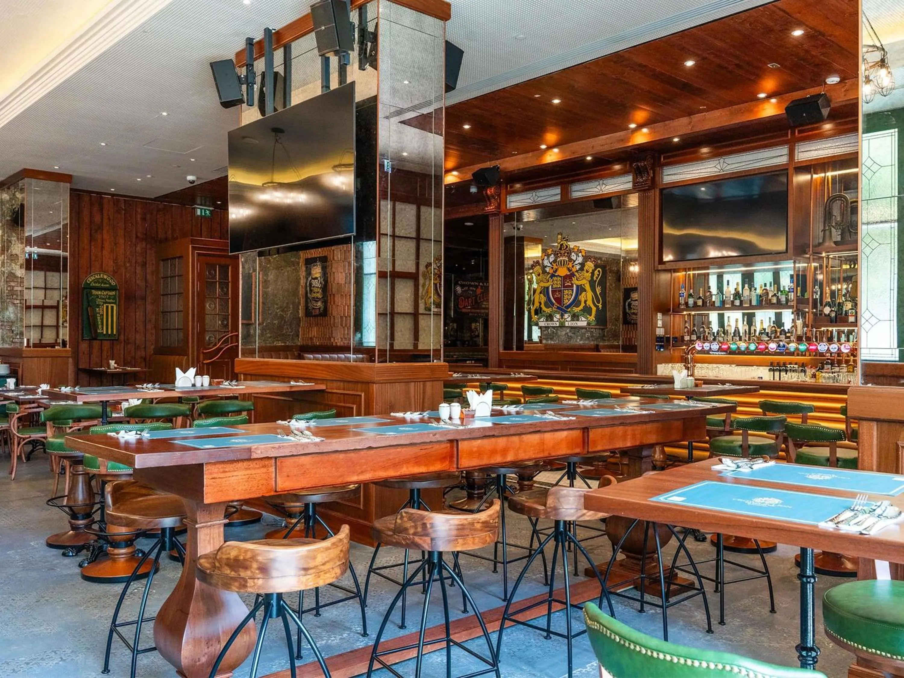 Lounge or bar in ibis Dubai One Central