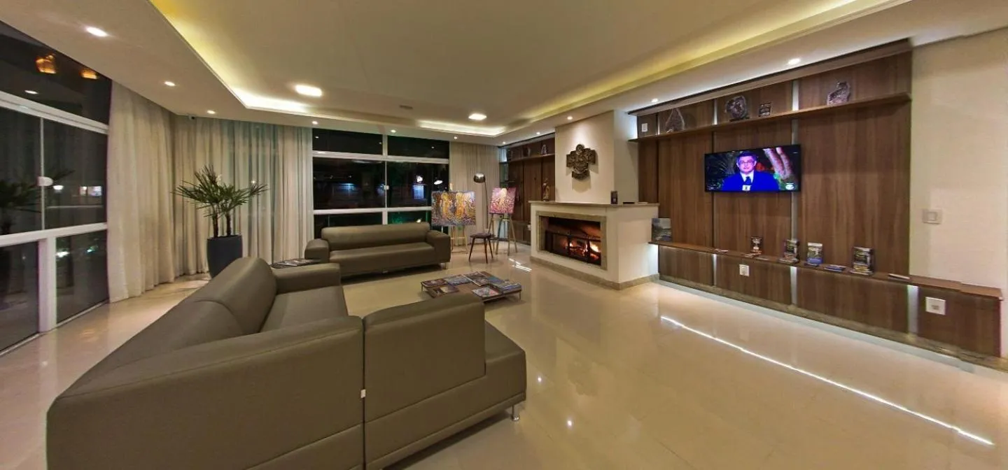 Lobby or reception in Sky Premium Hotel Gramado - Ótima Localização