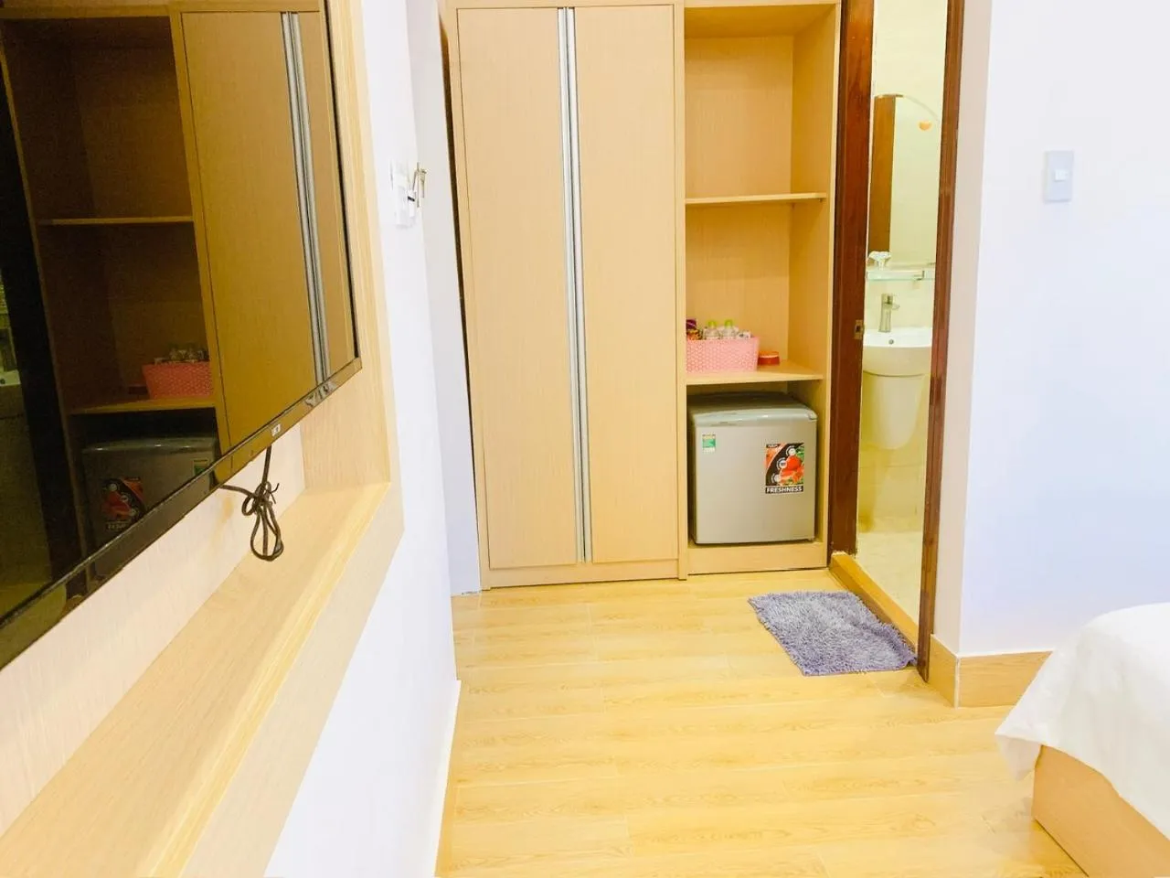 wardrobe in Phuc Hung Hotel