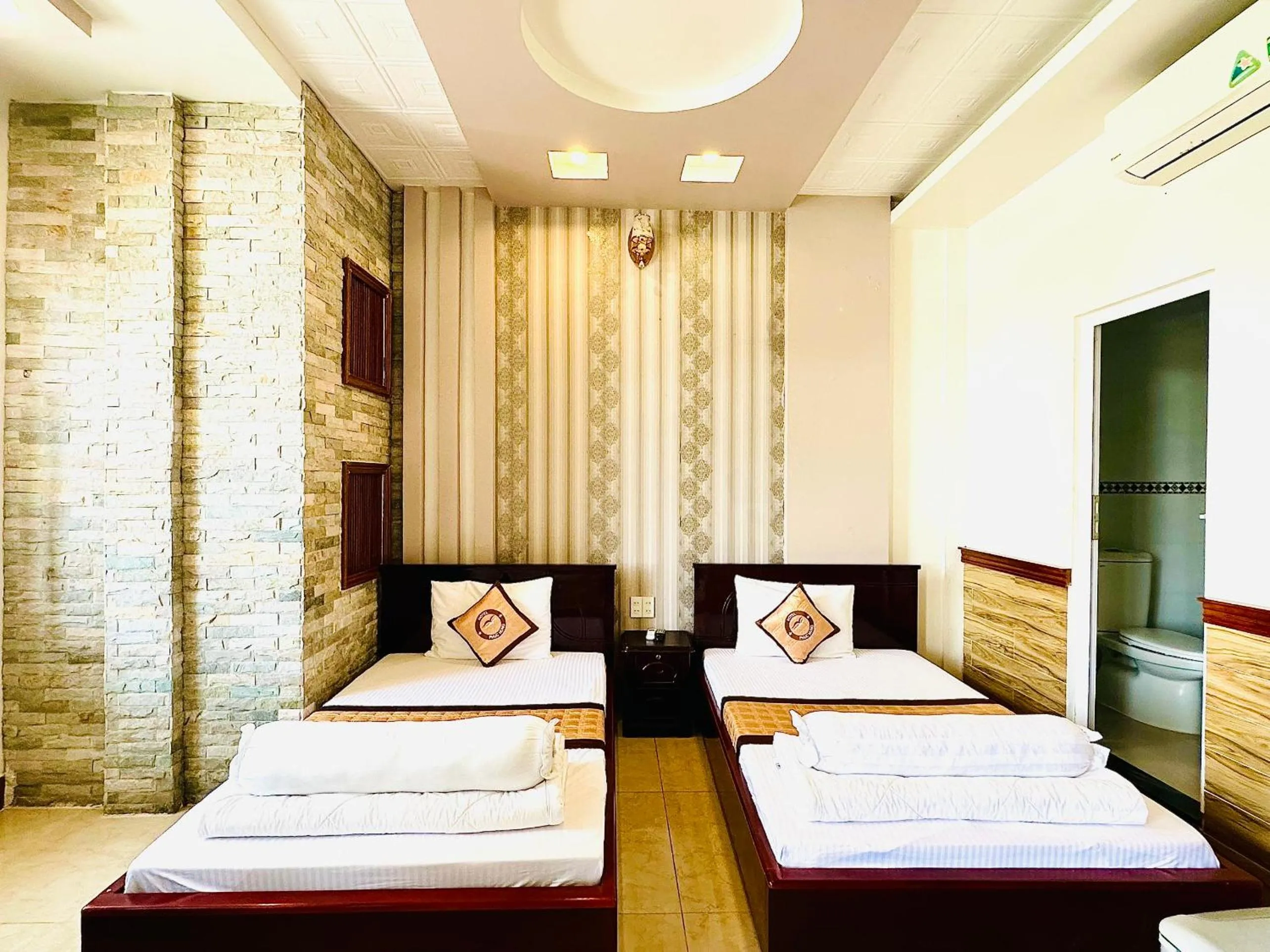 Photo of the whole room, Bed in Phuc Hung Hotel