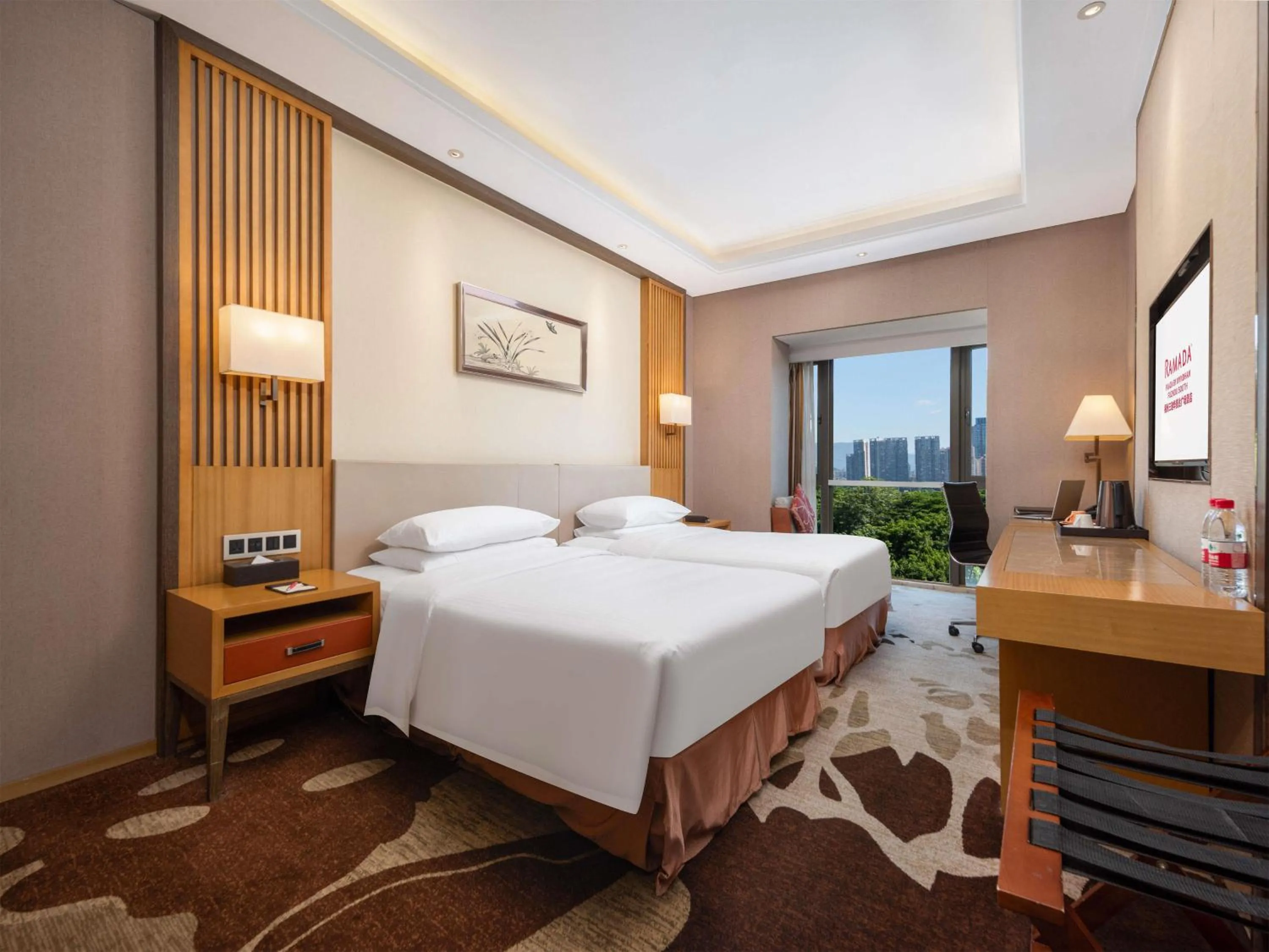 Photo of the whole room, Bed in Ramada Plaza By Wyndham Fuzhou South