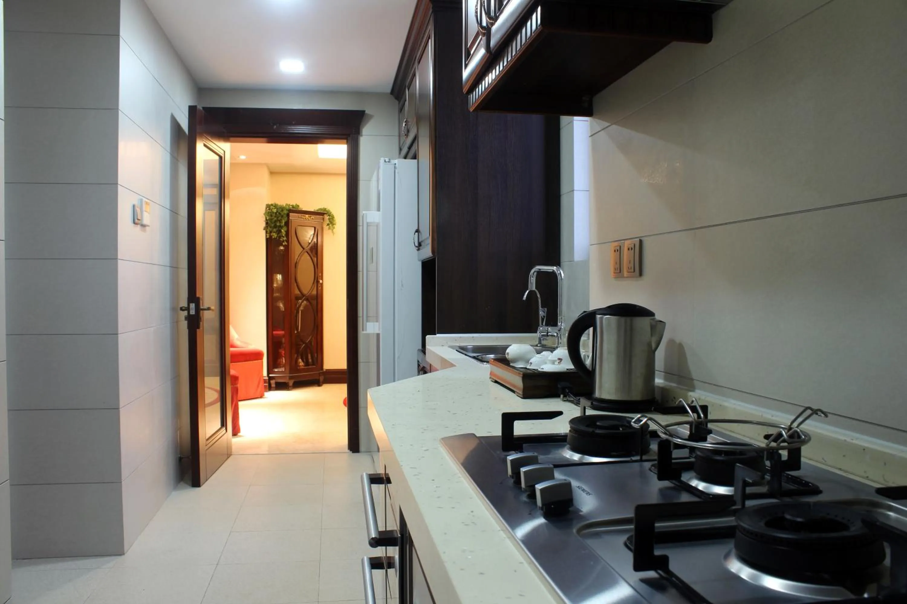 Kitchen or kitchenette in Ramada Plaza By Wyndham Fuzhou South