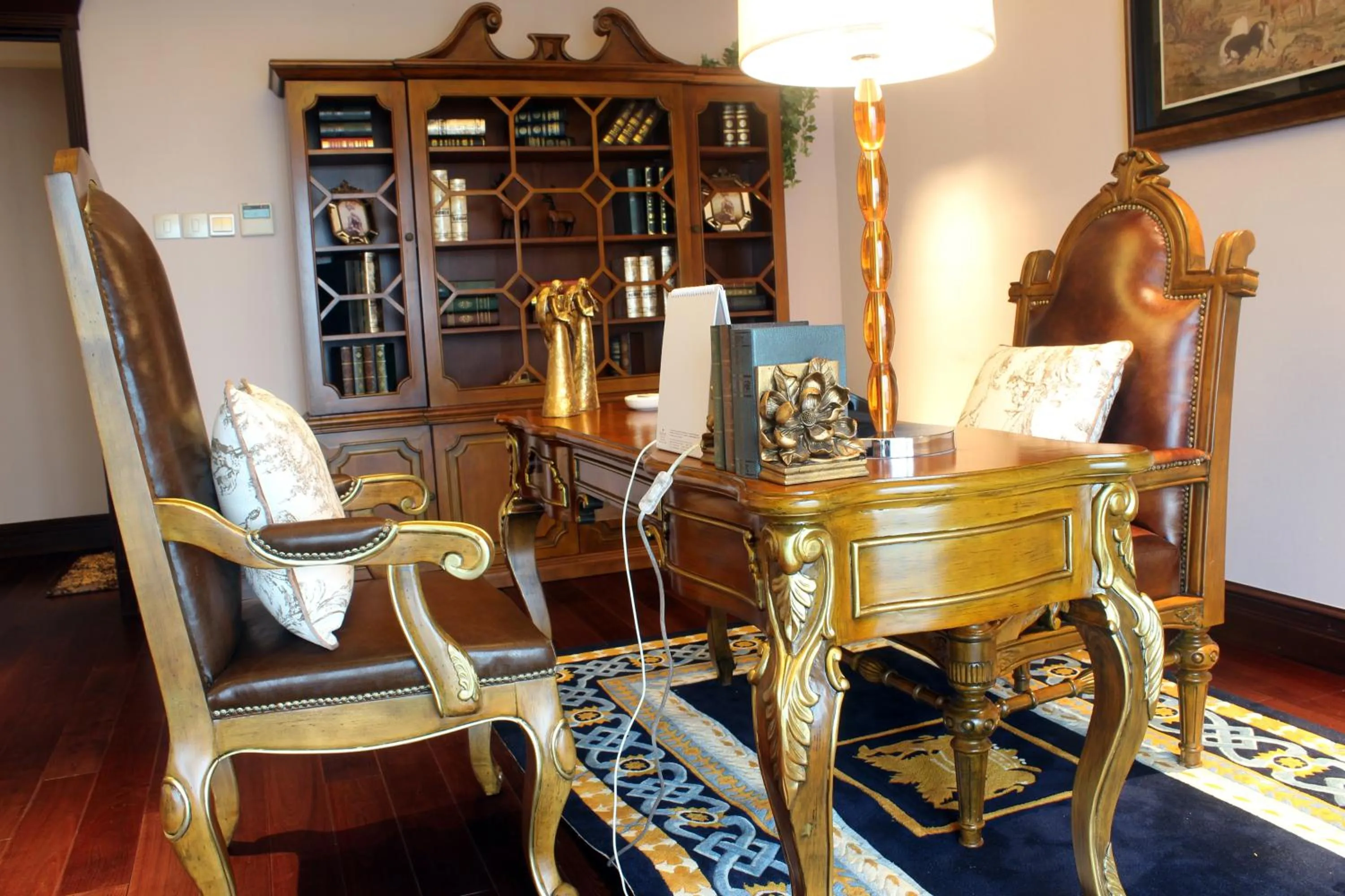 Seating area in Ramada Plaza By Wyndham Fuzhou South