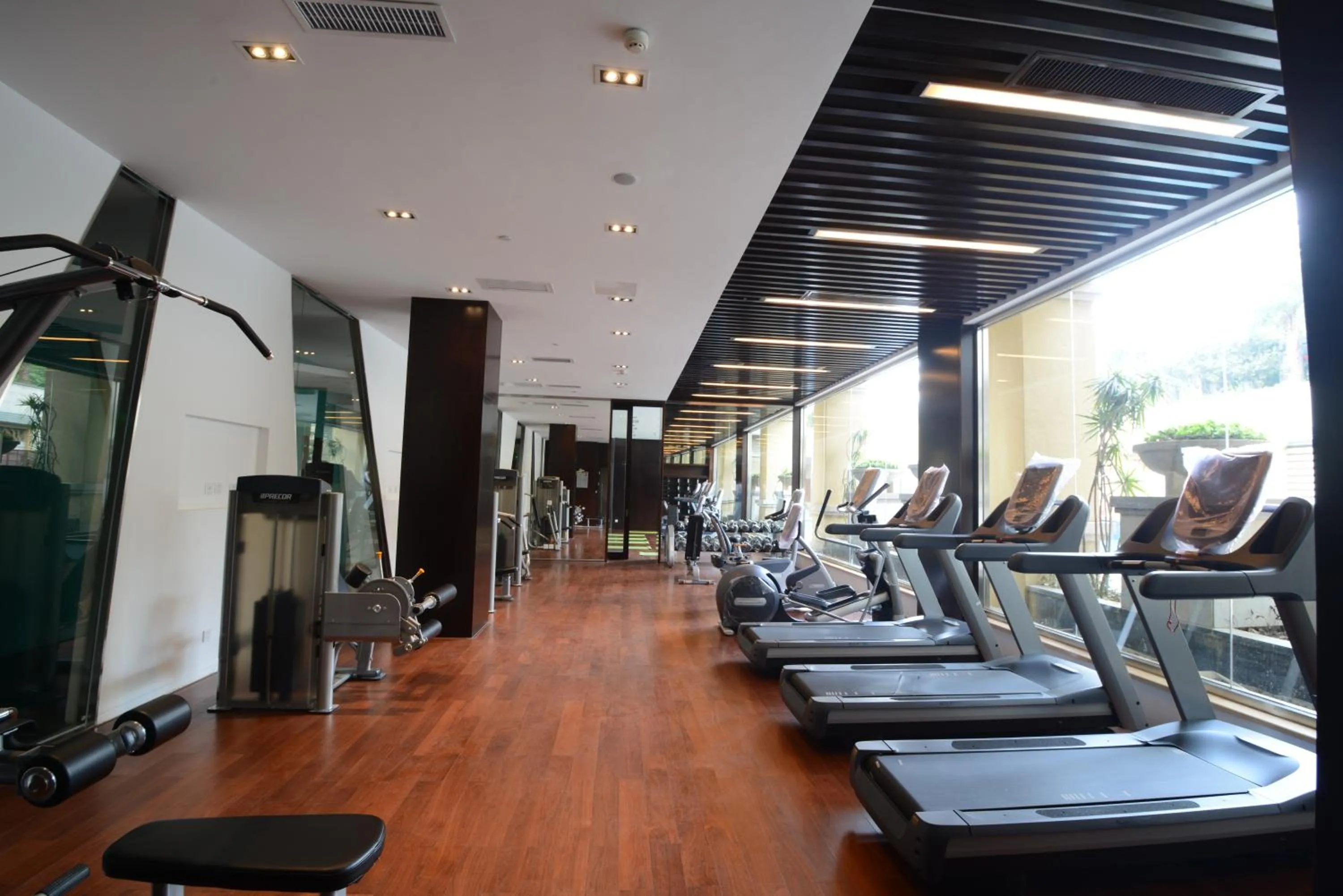 Fitness centre/facilities in Ramada Plaza By Wyndham Fuzhou South