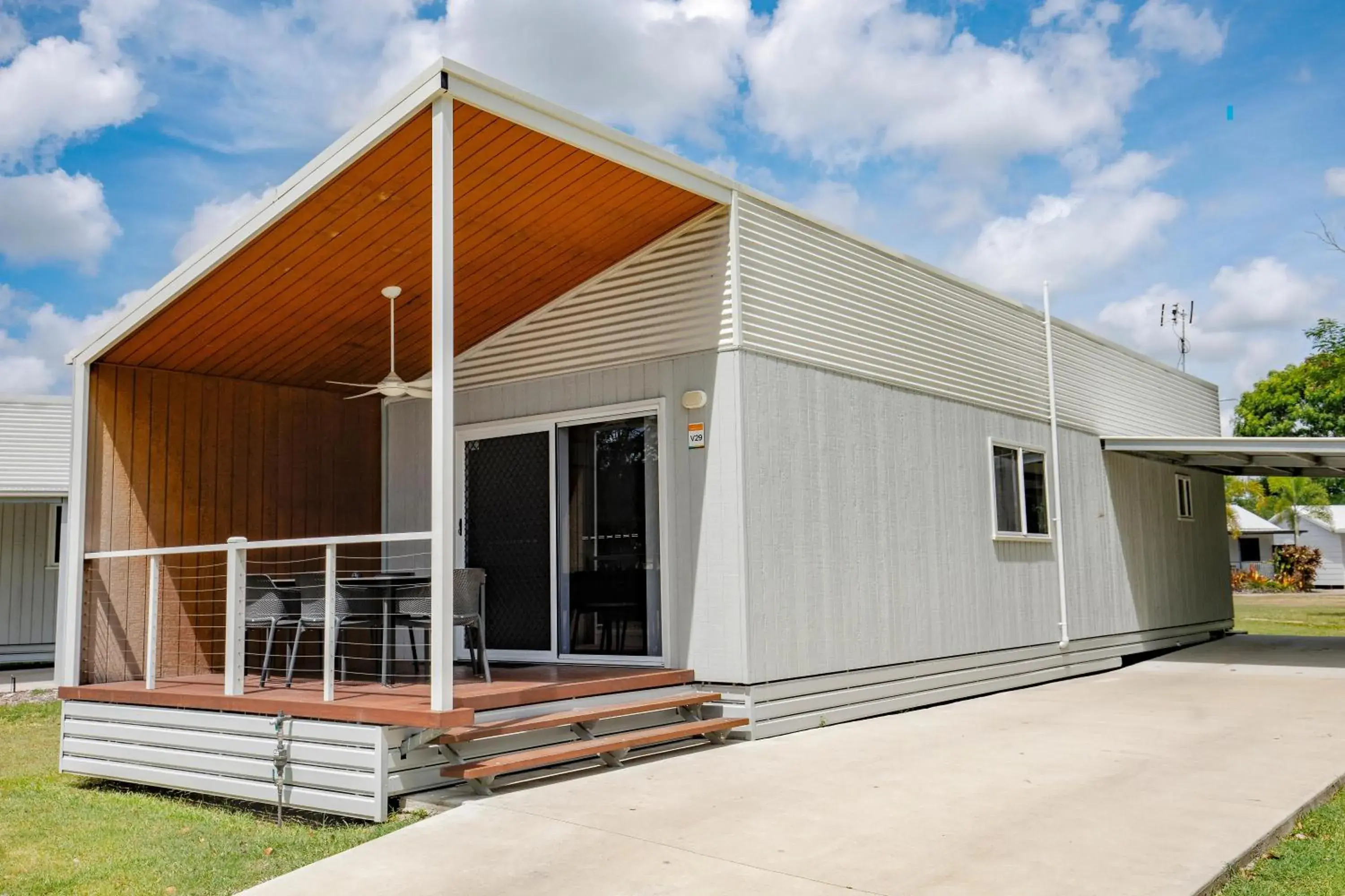 3 Bedroom Deluxe Villa in Ingenia Holidays Townsville 3 Bedroom Deluxe Villa in Ingenia Holidays Townsville