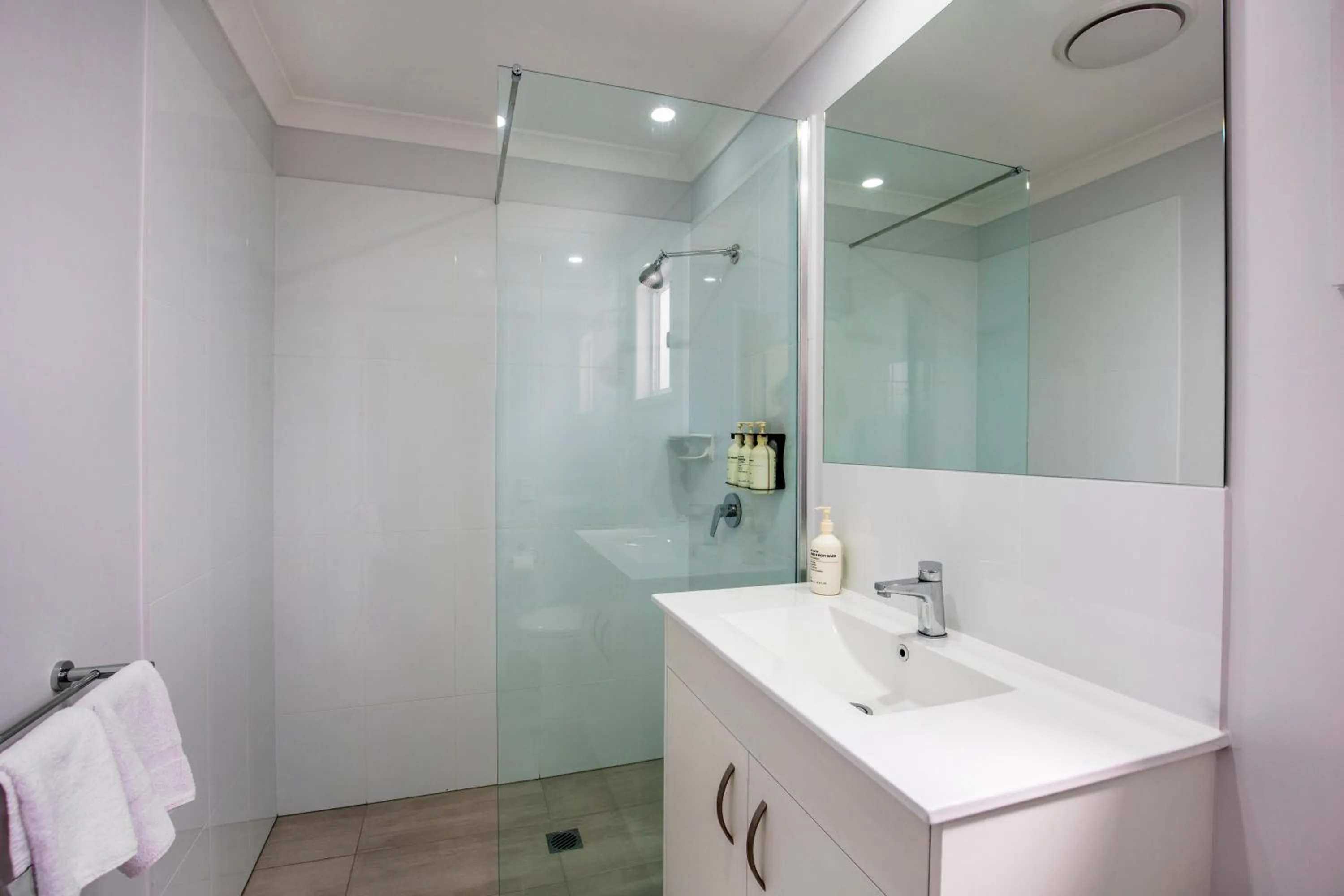 Bathroom in Ingenia Holidays Townsville