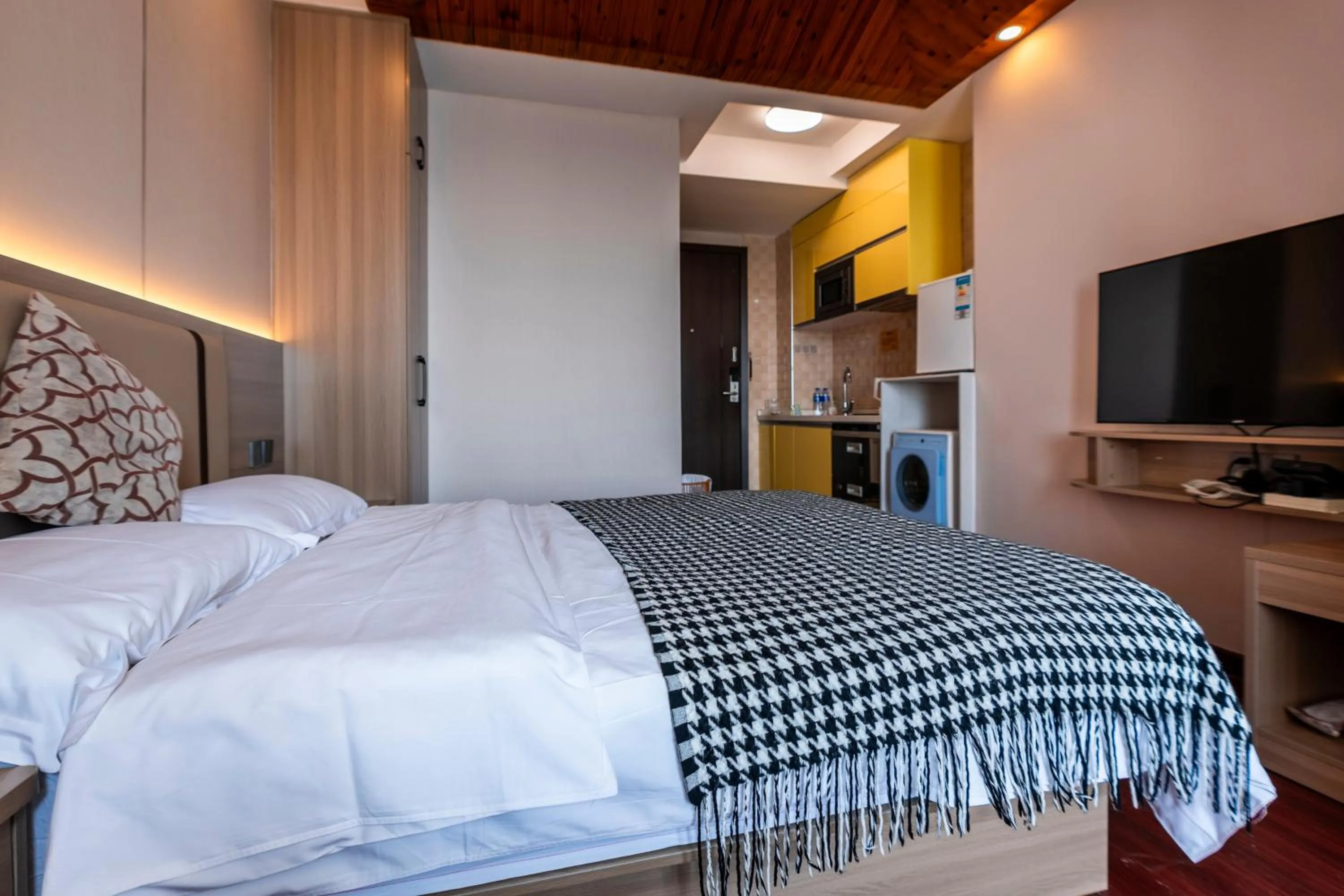 Bed in Guangzhou Xingke Apartment