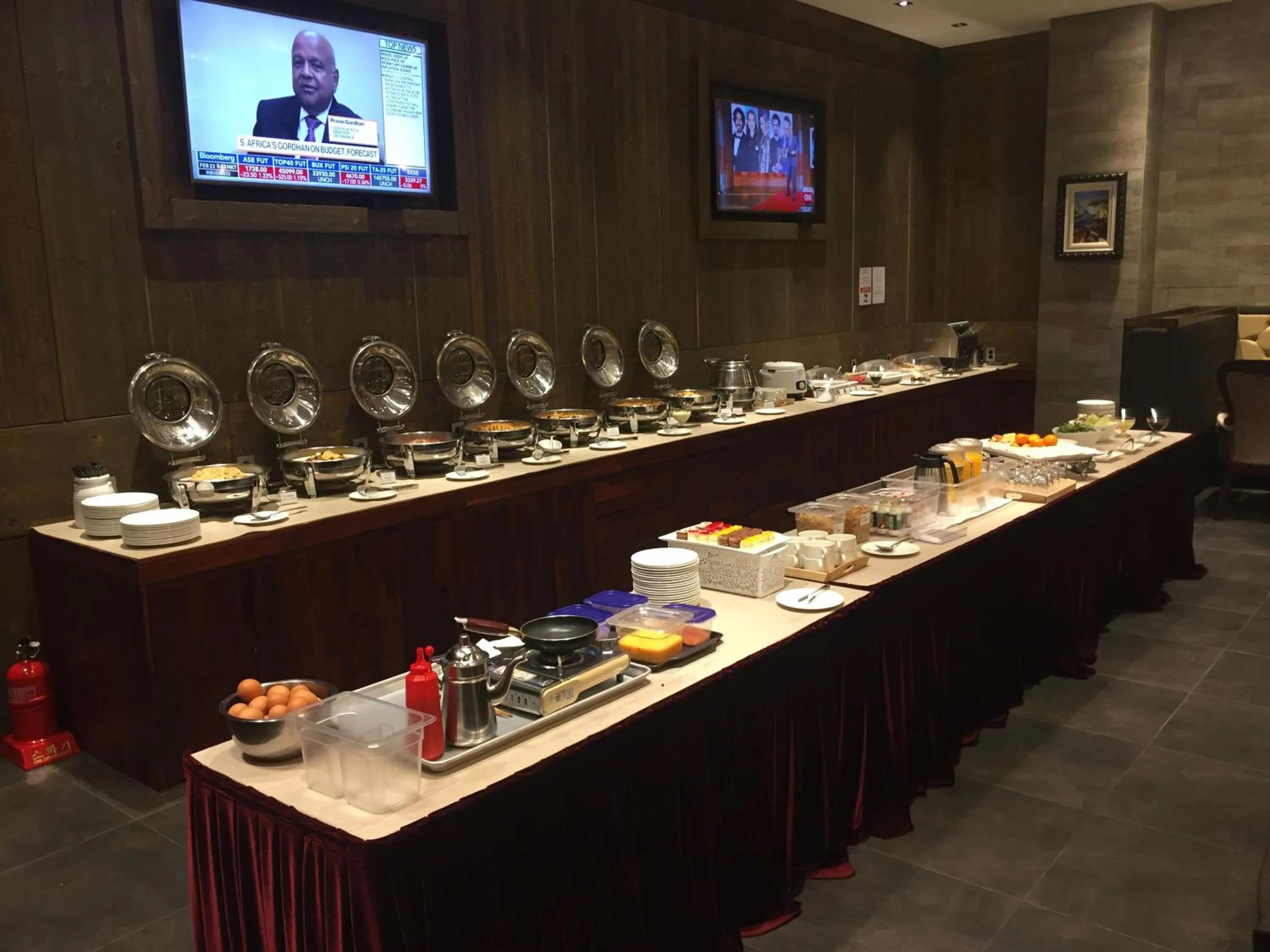 Breakfast in Benikea The H Hotel