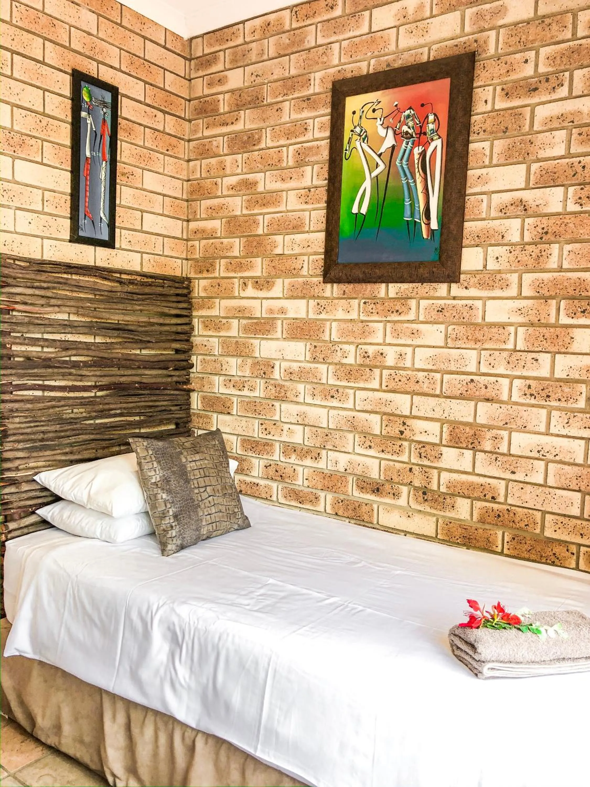 Bedroom in Ingwenya Lodge