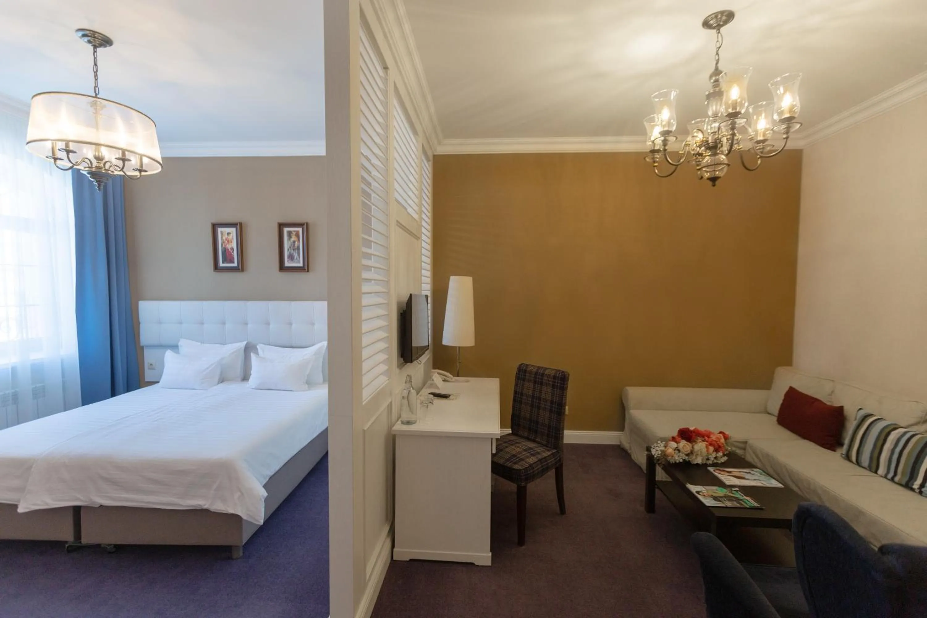 bunk bed, Bed in Hotel Monaco