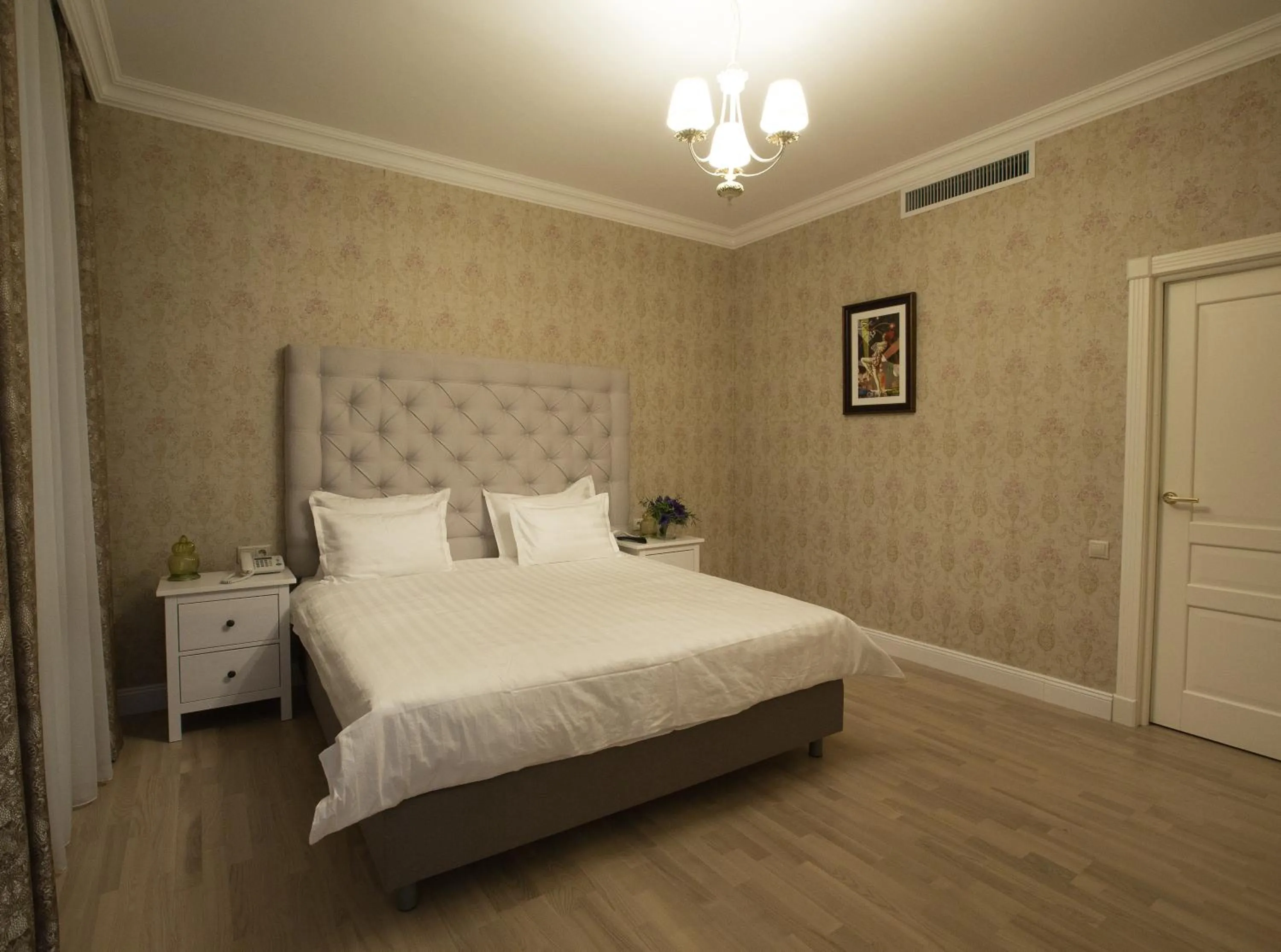 Bedroom, Bed in Hotel Monaco