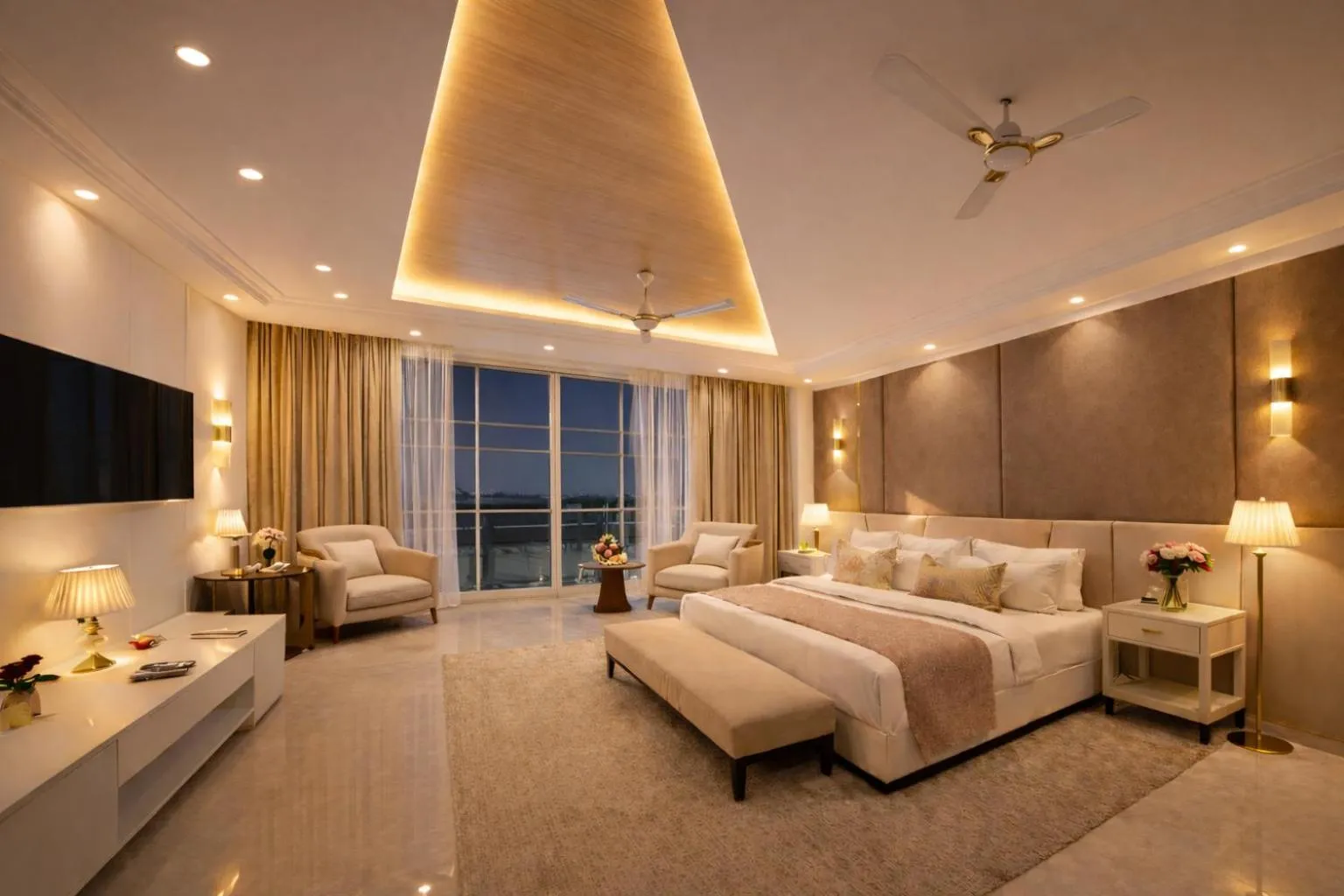 Photo of the whole room, Bed in Hotel Aroma Suites Delhi Airport