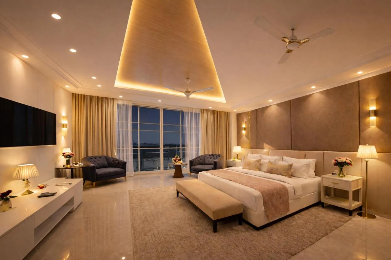 Photo of the whole room, Bed in Hotel Aroma Suites Delhi Airport