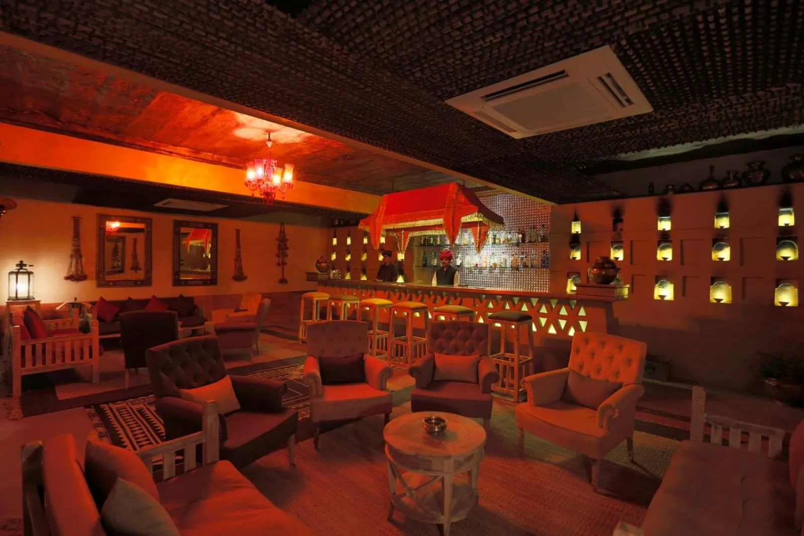 Lounge or bar in Hotel Aroma Suites Delhi Airport