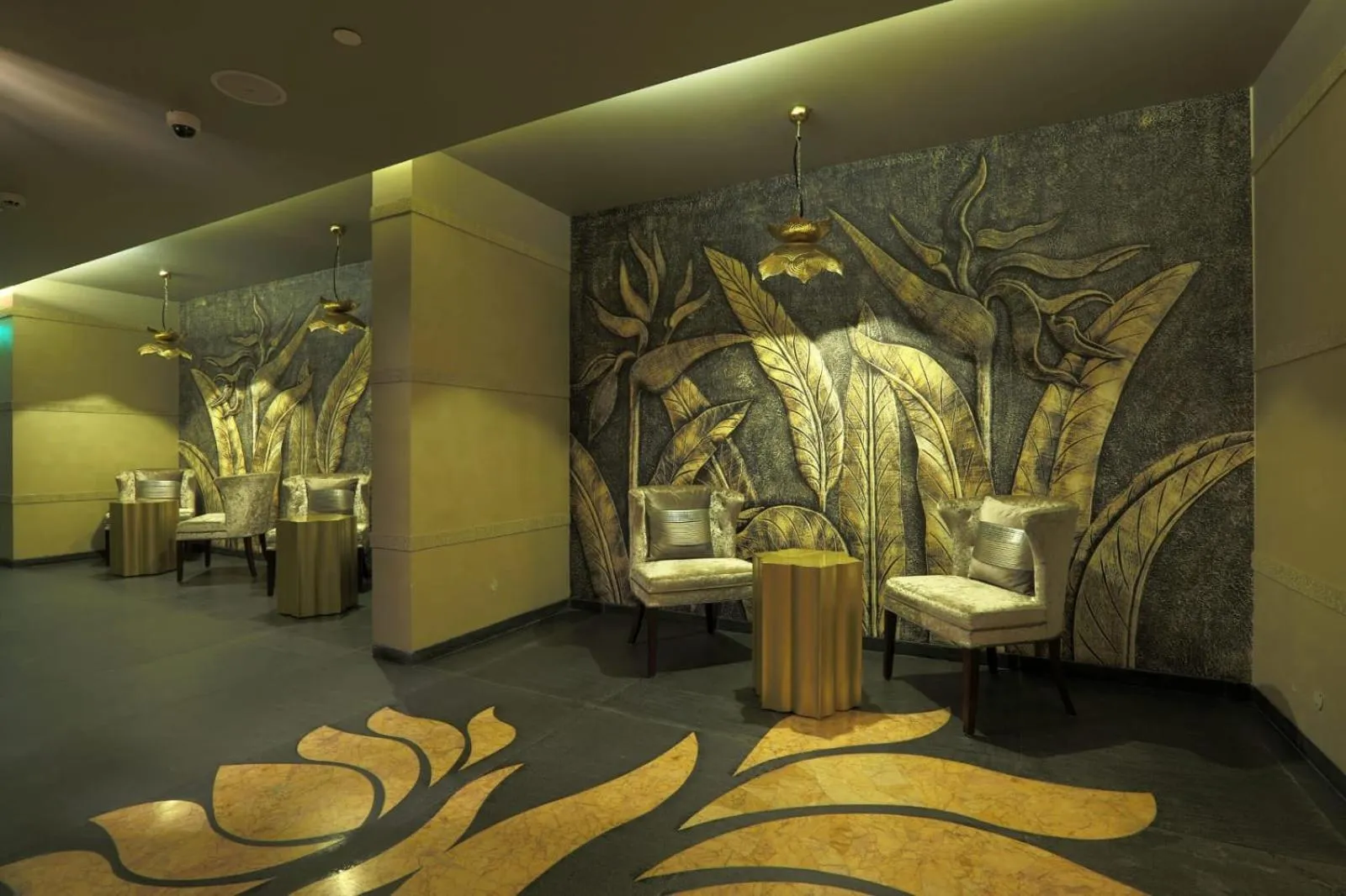 Seating area in Hotel Aroma Suites Delhi Airport