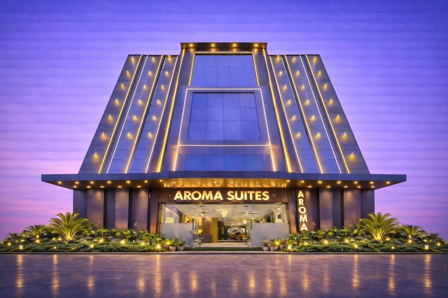 Property building in Hotel Aroma Suites Delhi Airport