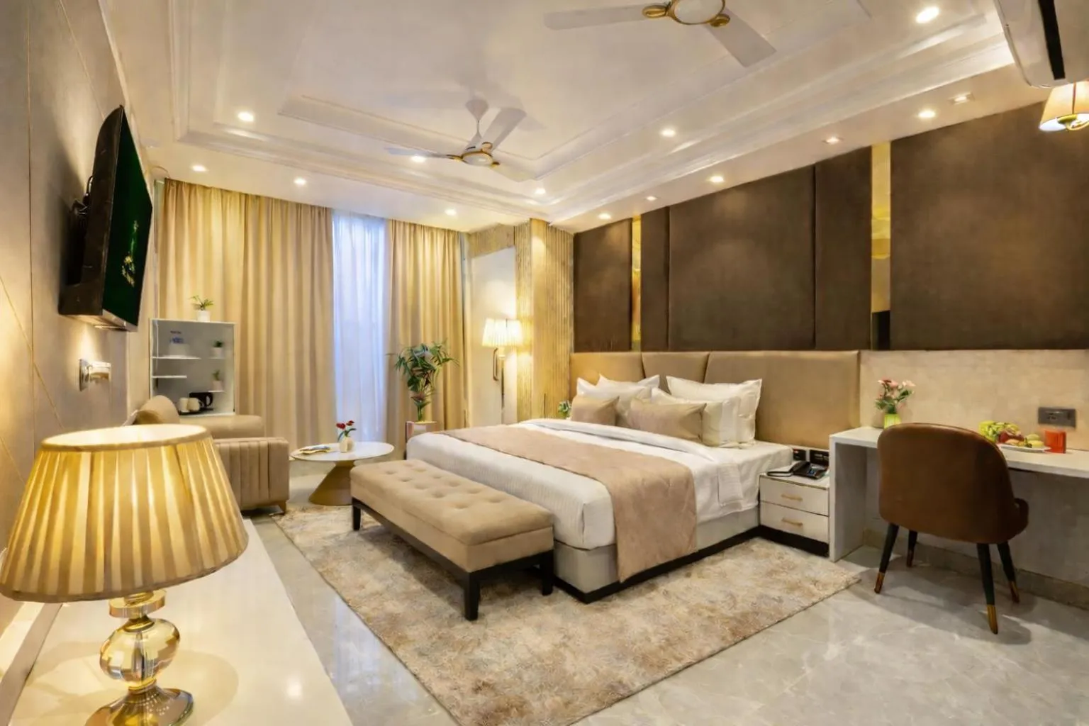 Photo of the whole room, Bed in Hotel Aroma Suites Delhi Airport