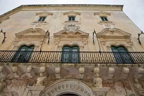 Facade/entrance in Palazzo Senape De Pace