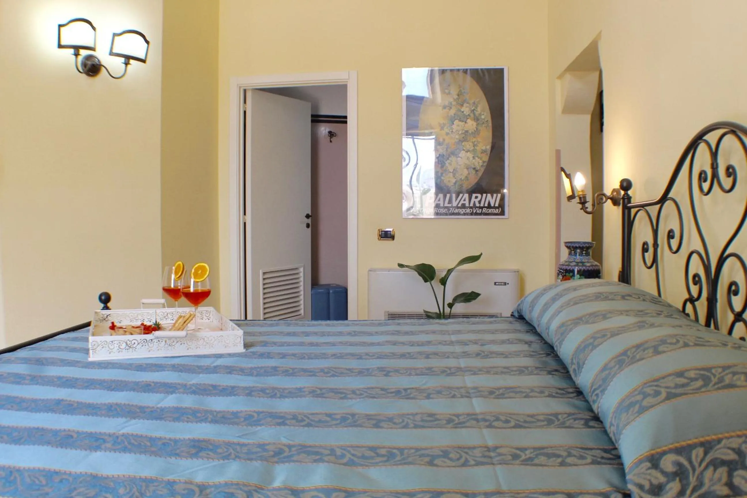 Bed in Palazzo Senape De Pace