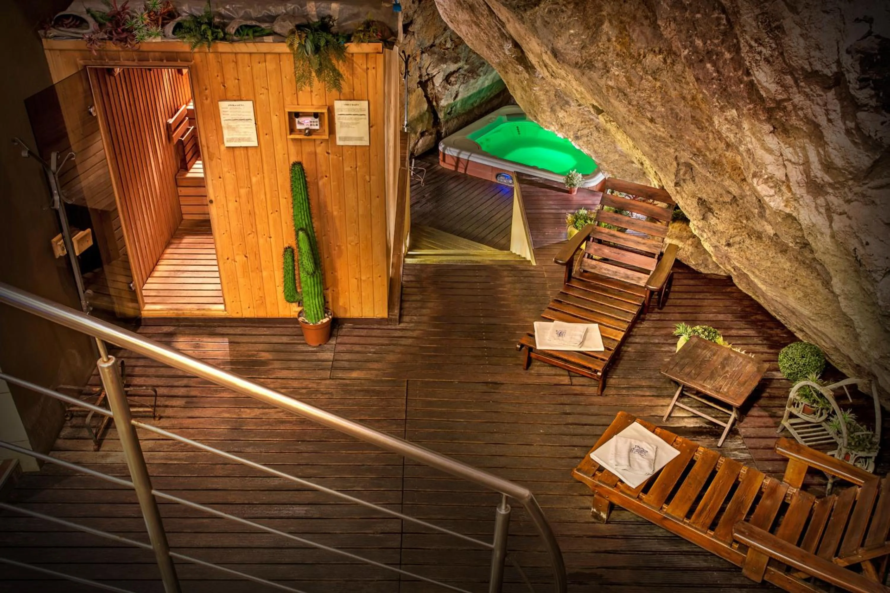 Hot Tub in Kúria Beckov - Penzión