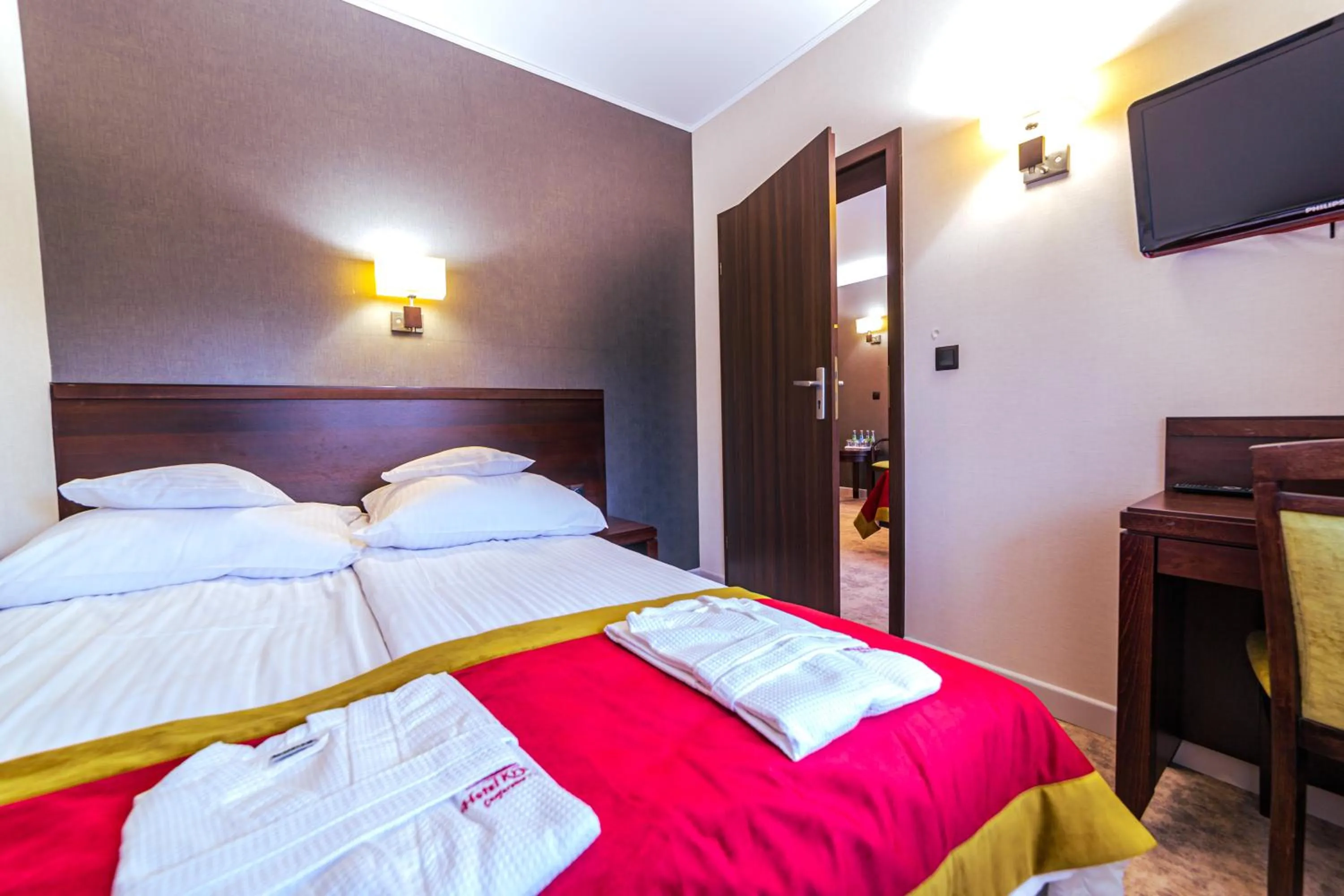 Bed in Hotel Kryształ Conference & Spa