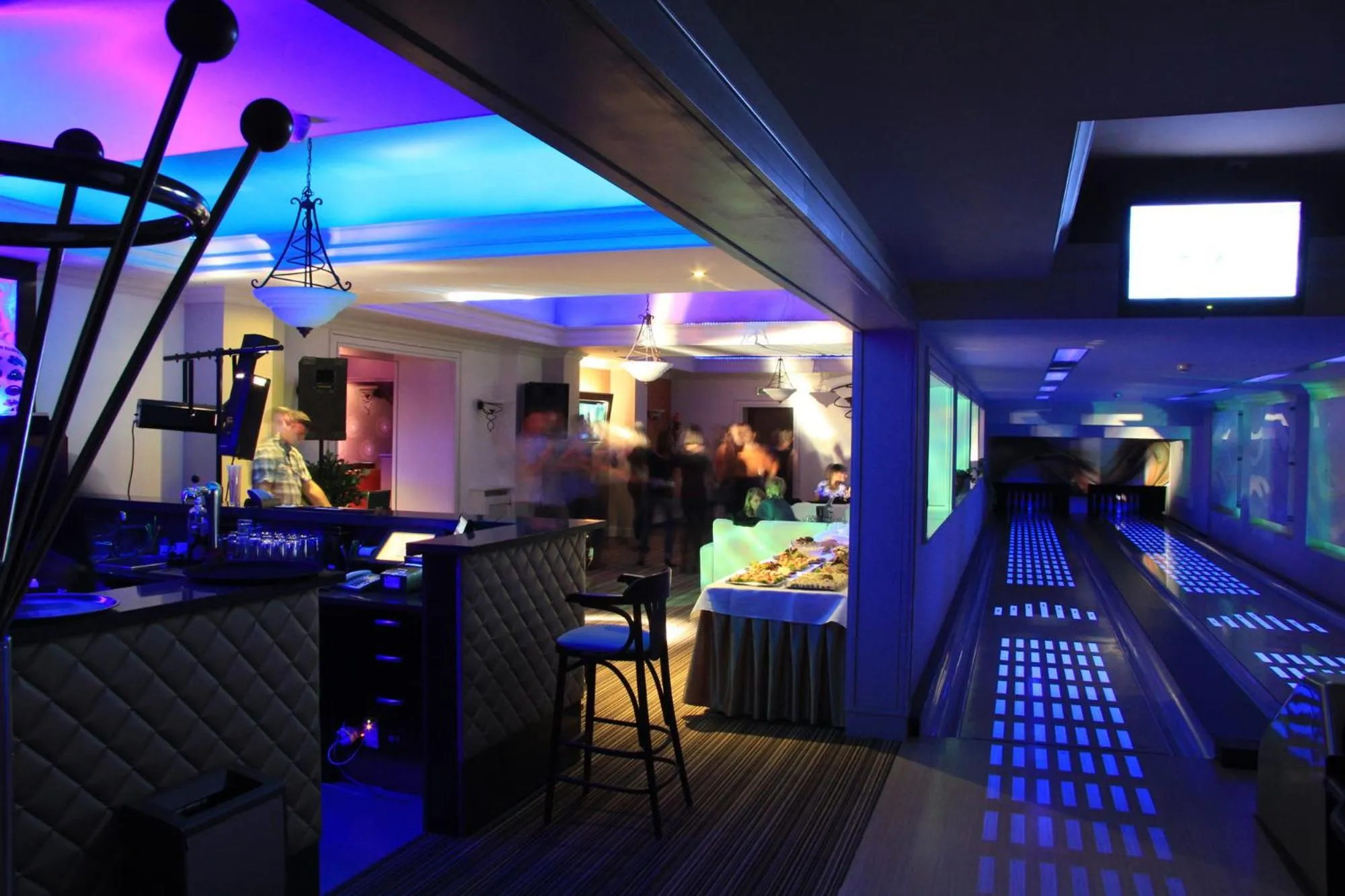 Nightclub / DJ in Hotel Kryształ Conference & Spa