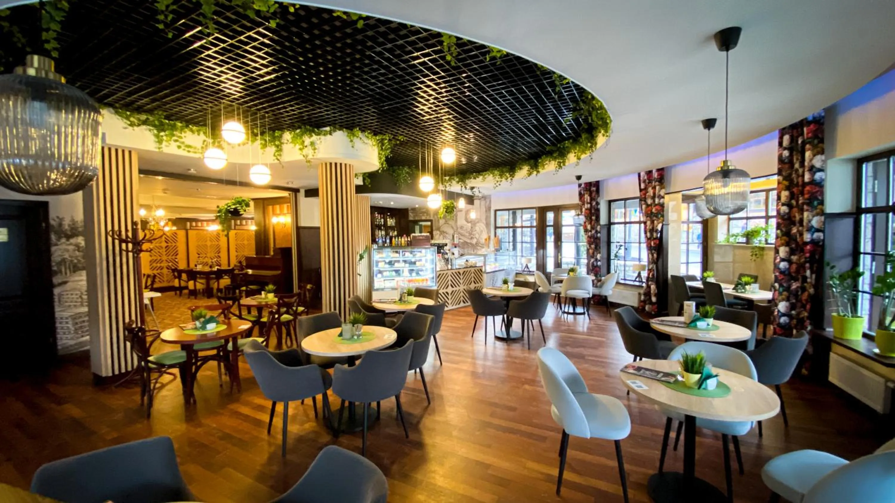 Restaurant/places to eat in Hotel Kryształ Conference & Spa